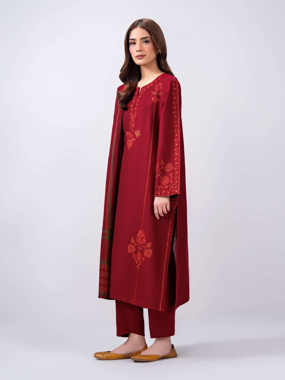 3 Piece Khaddar Suit- Embroidered (Pret)