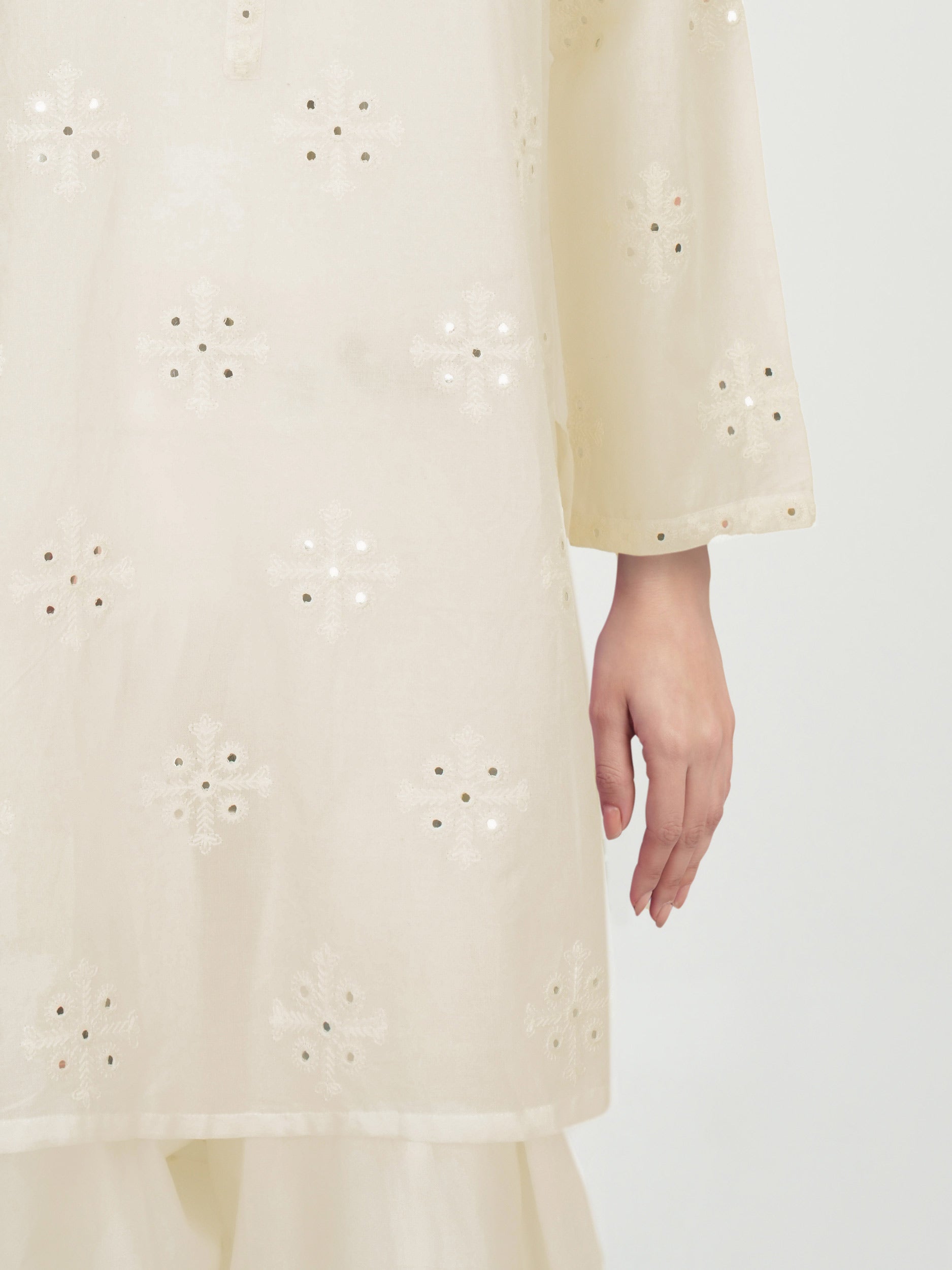 2 Piece Lawn Suit- Embroidered (Pret)