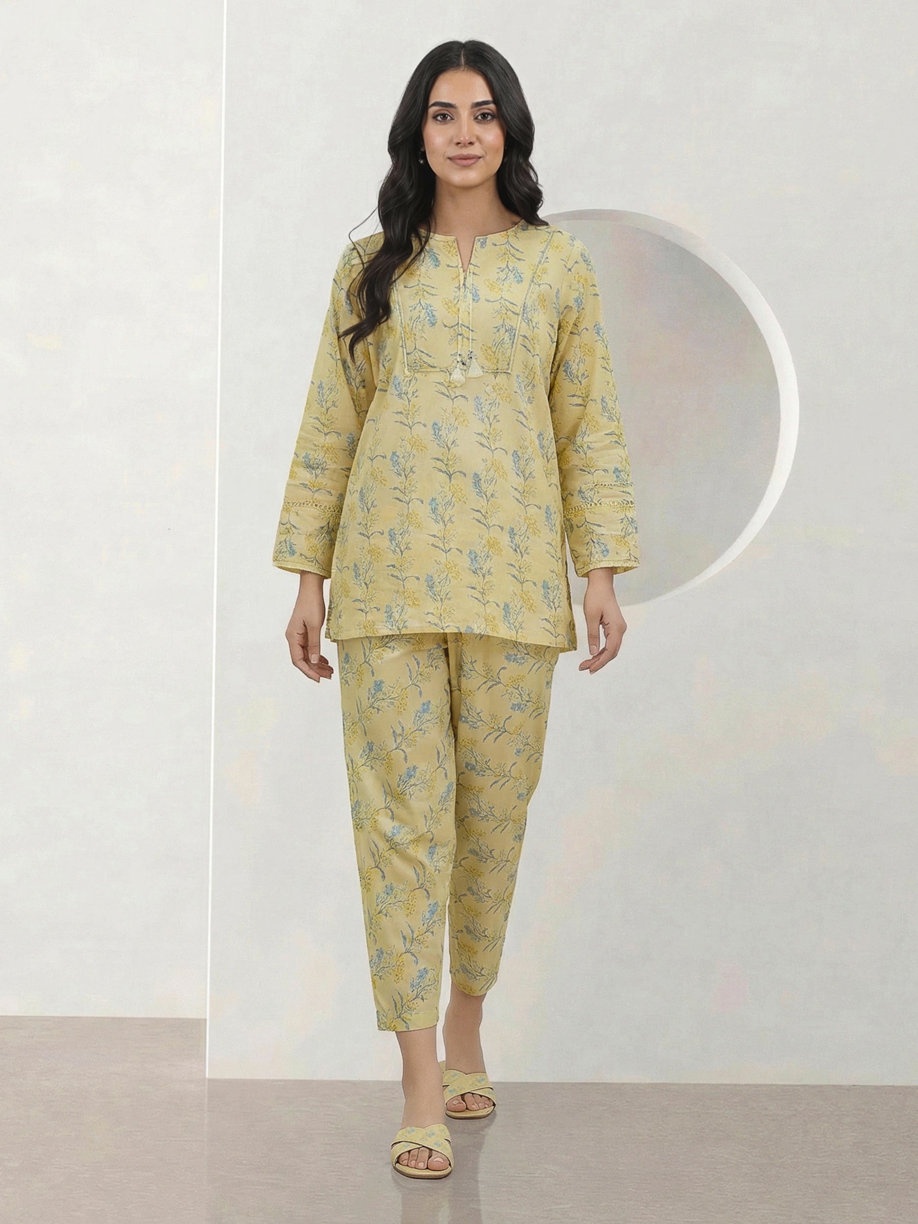 2 Piece Lawn Suit (Pret)