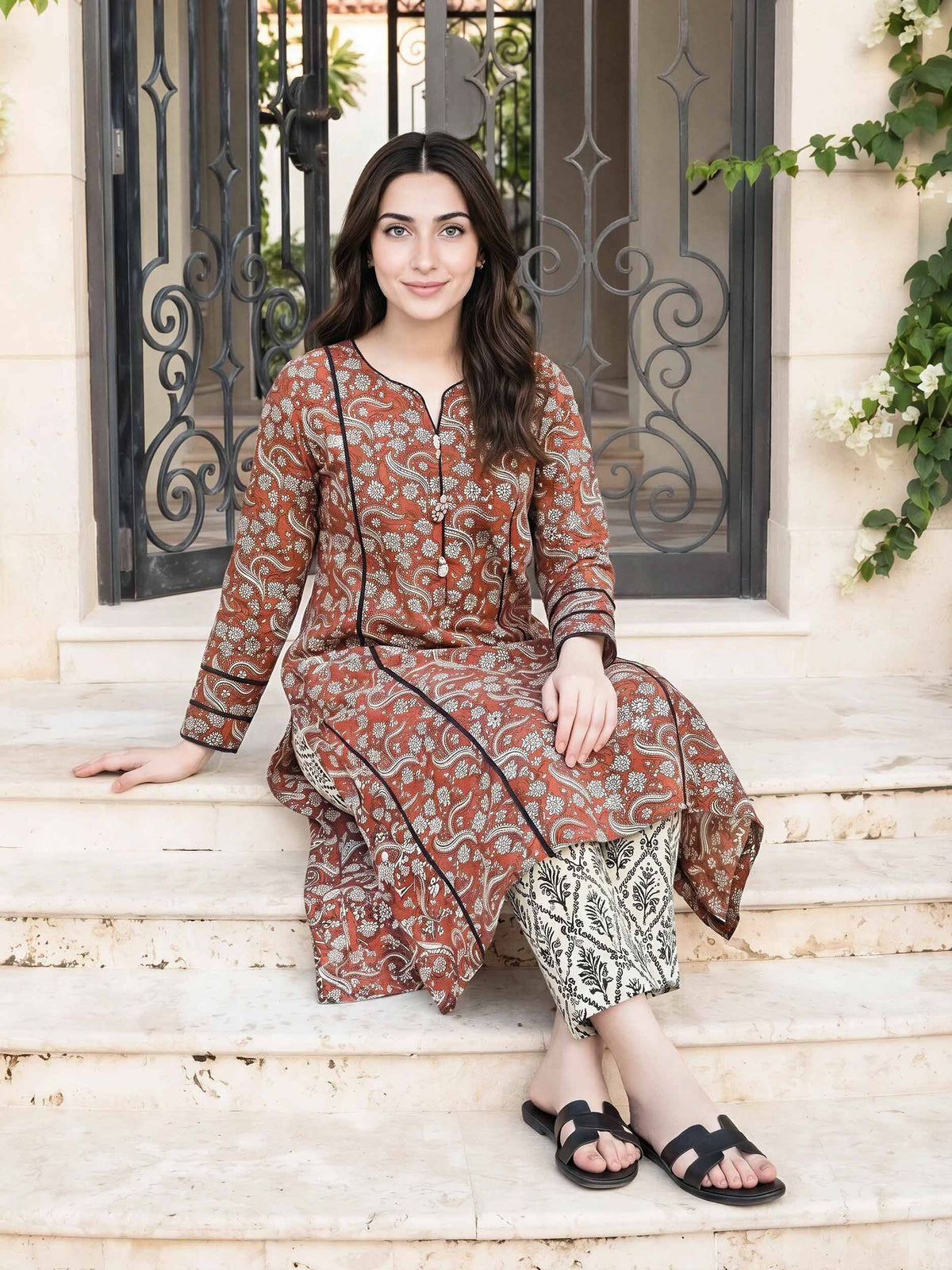 2 Piece Lawn Suit (Pret)