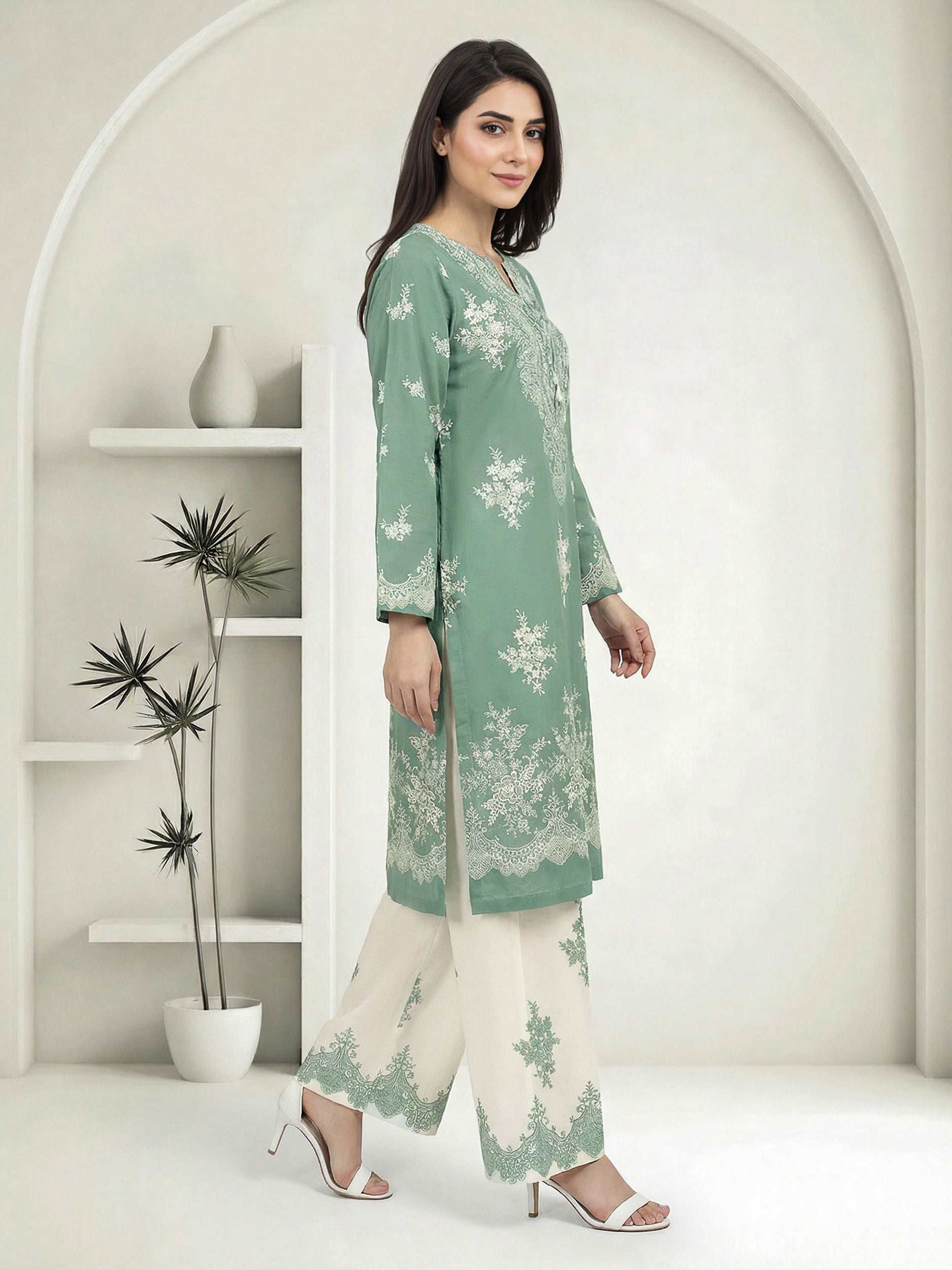 2 Piece Lawn Suit (Pret)