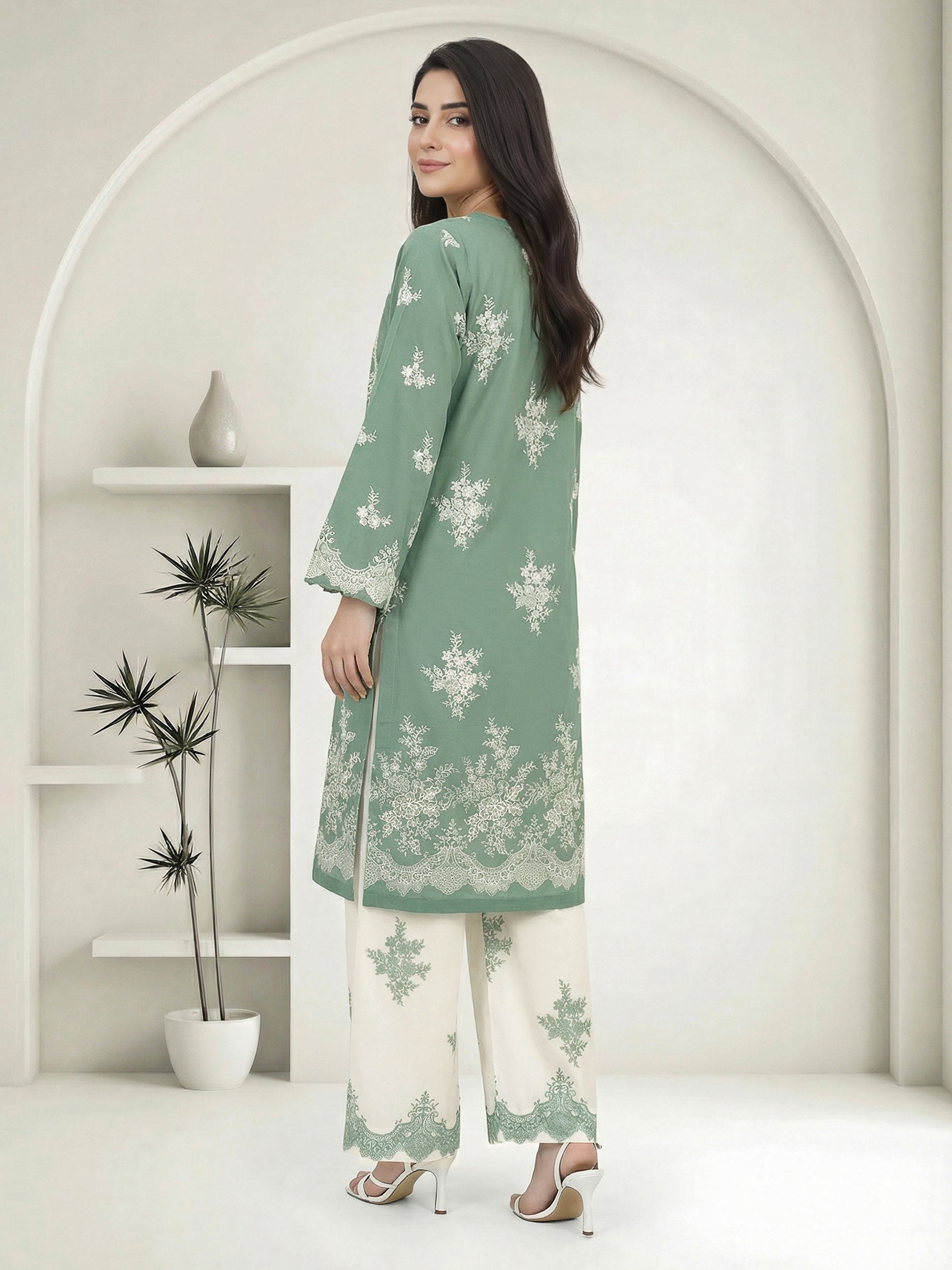 2 Piece Lawn Suit (Pret)