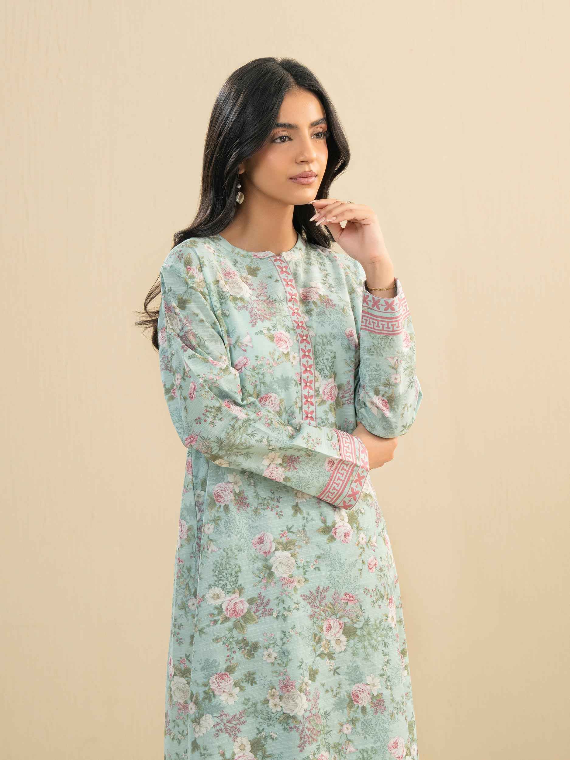 2 Piece Khaddar Suit-Printed (Pret)