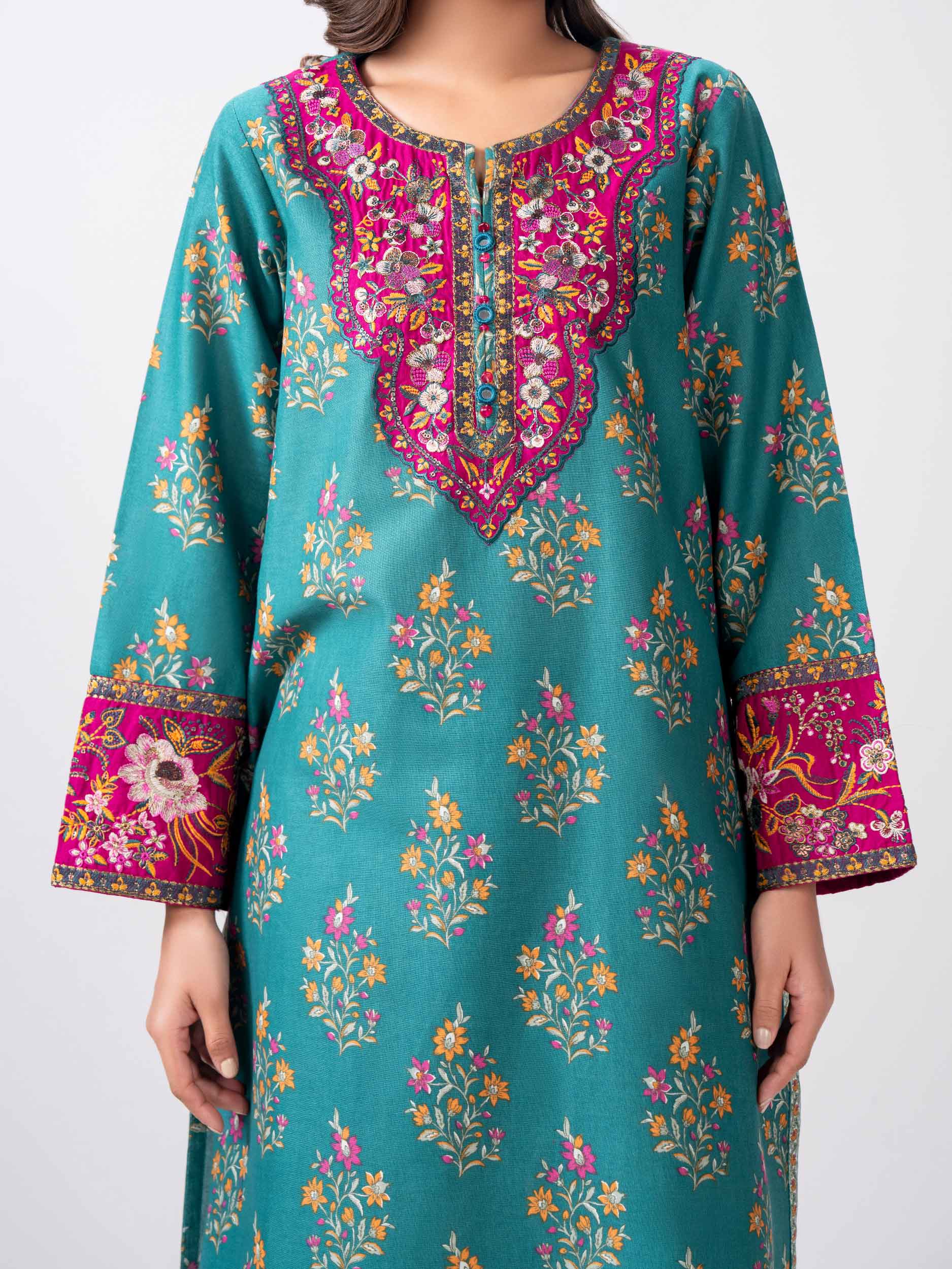 2 Piece Khaddar Suit- Embroidered (Pret)