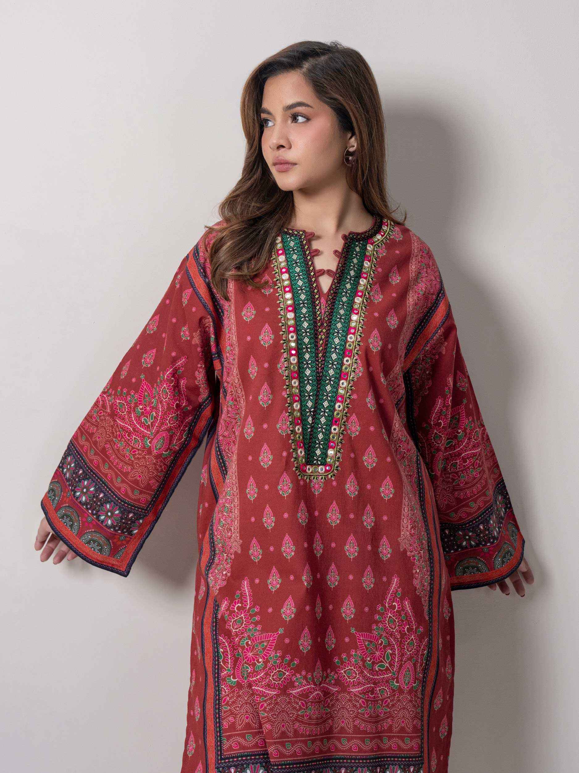 2 Piece Khaddar Suit- Embroidered(Pret)