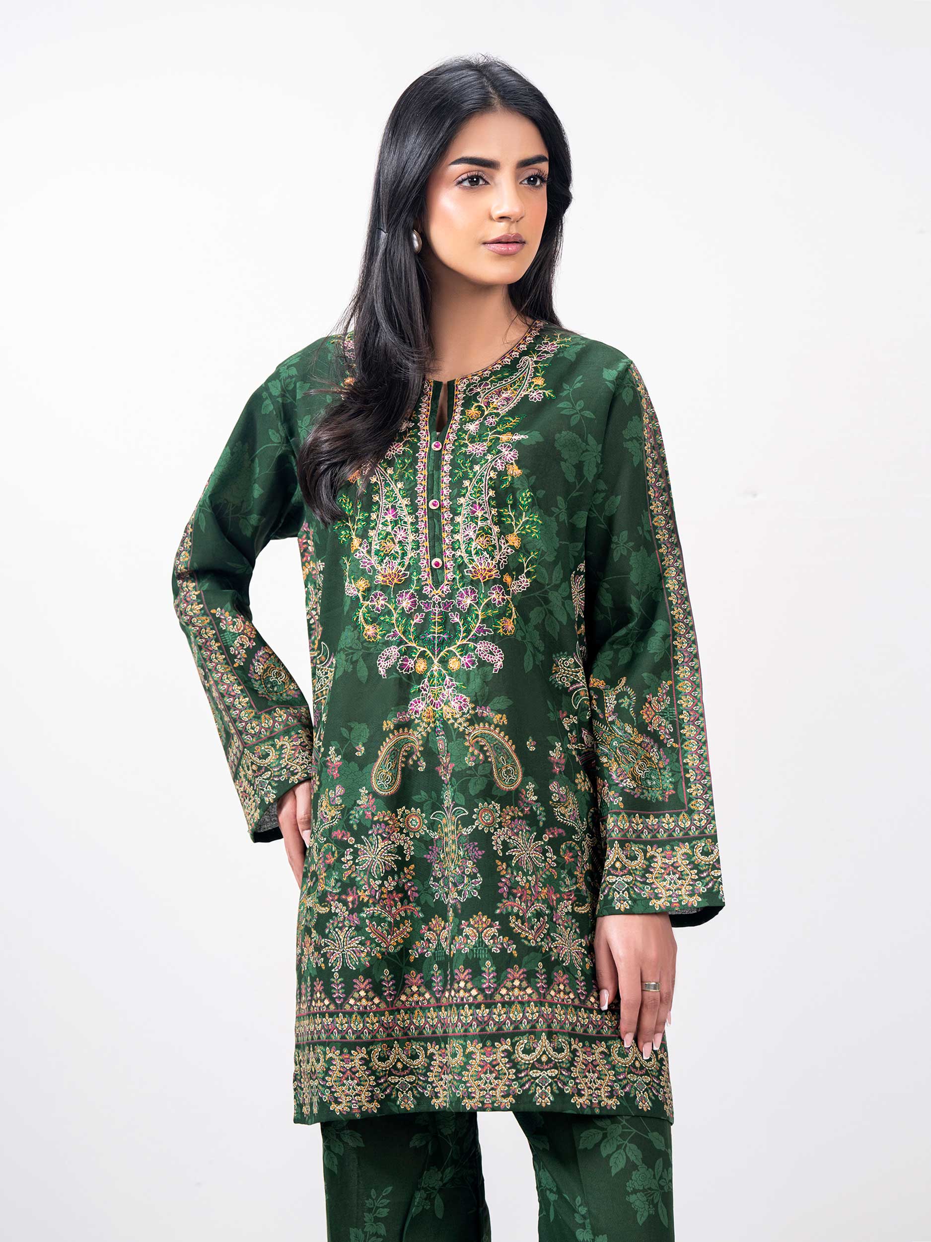 2 Piece Khaddar Suit- Embroidered (Pret)
