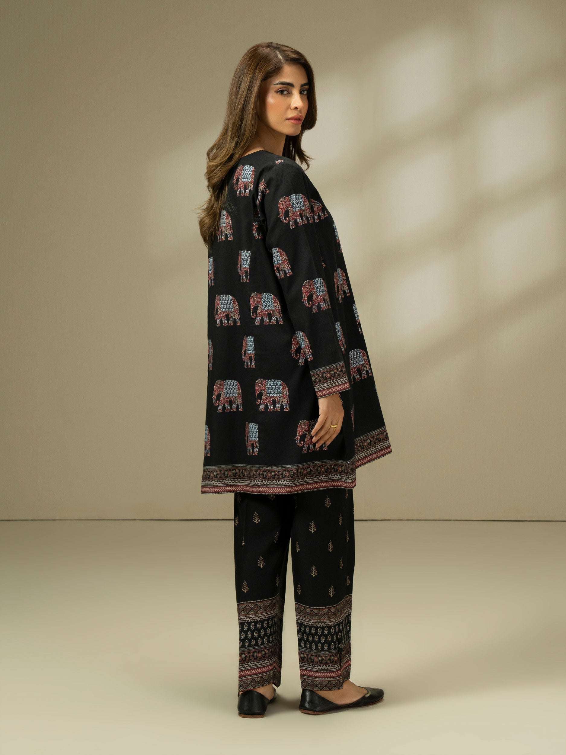 2 Piece Khaddar Suit-Printed (Pret)