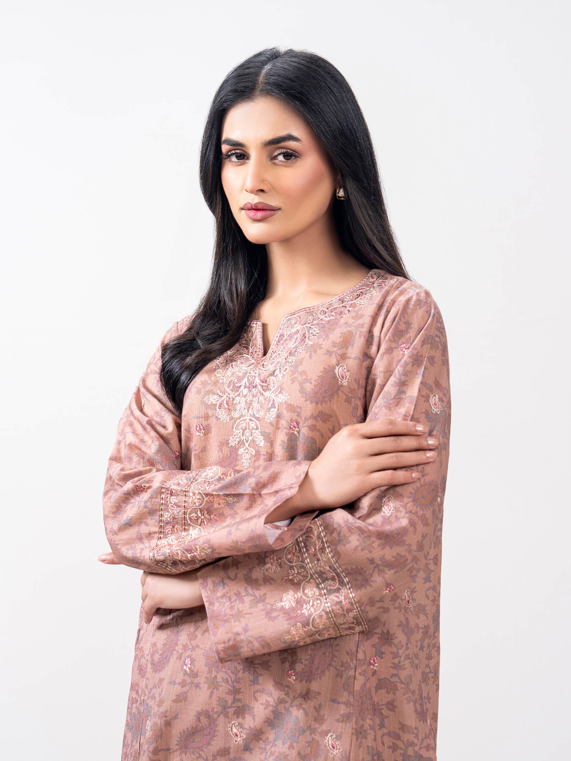 2 Piece Khaddar Suit- Embroidered (Pret)
