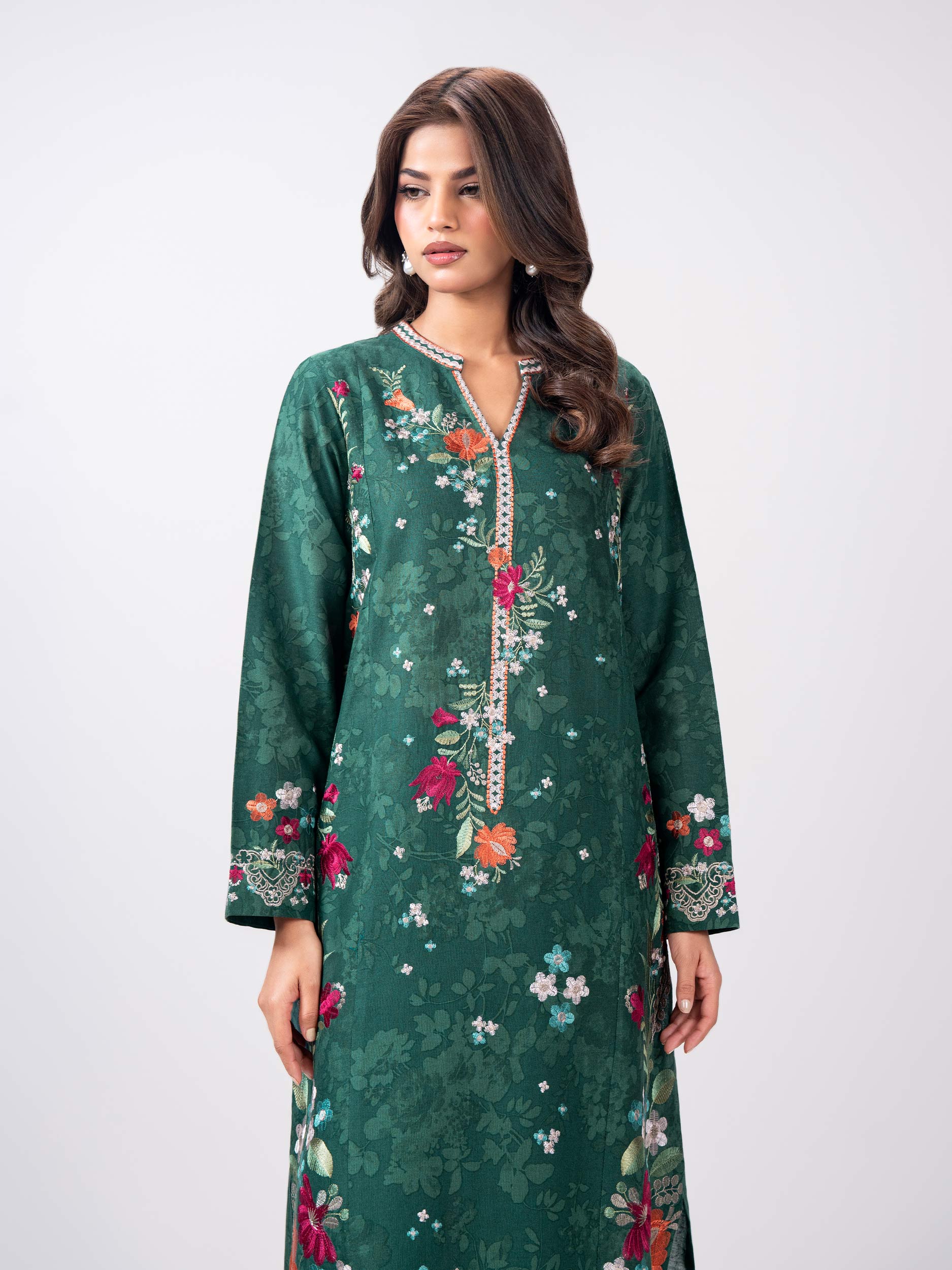 2 Piece Khaddar Suit- Embroidered (Pret)