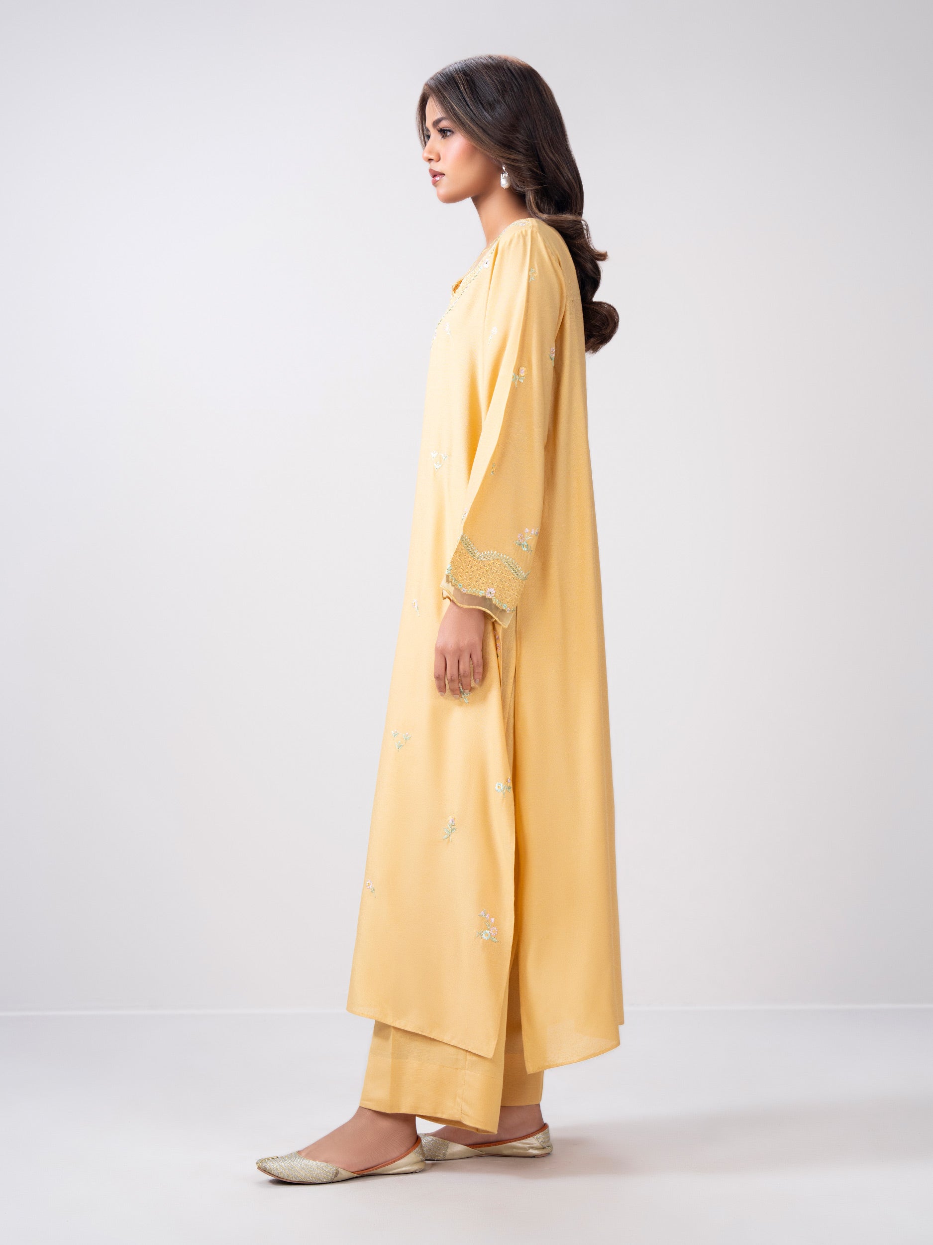 2 Piece Karandi Suit- Embroidered (Pret)