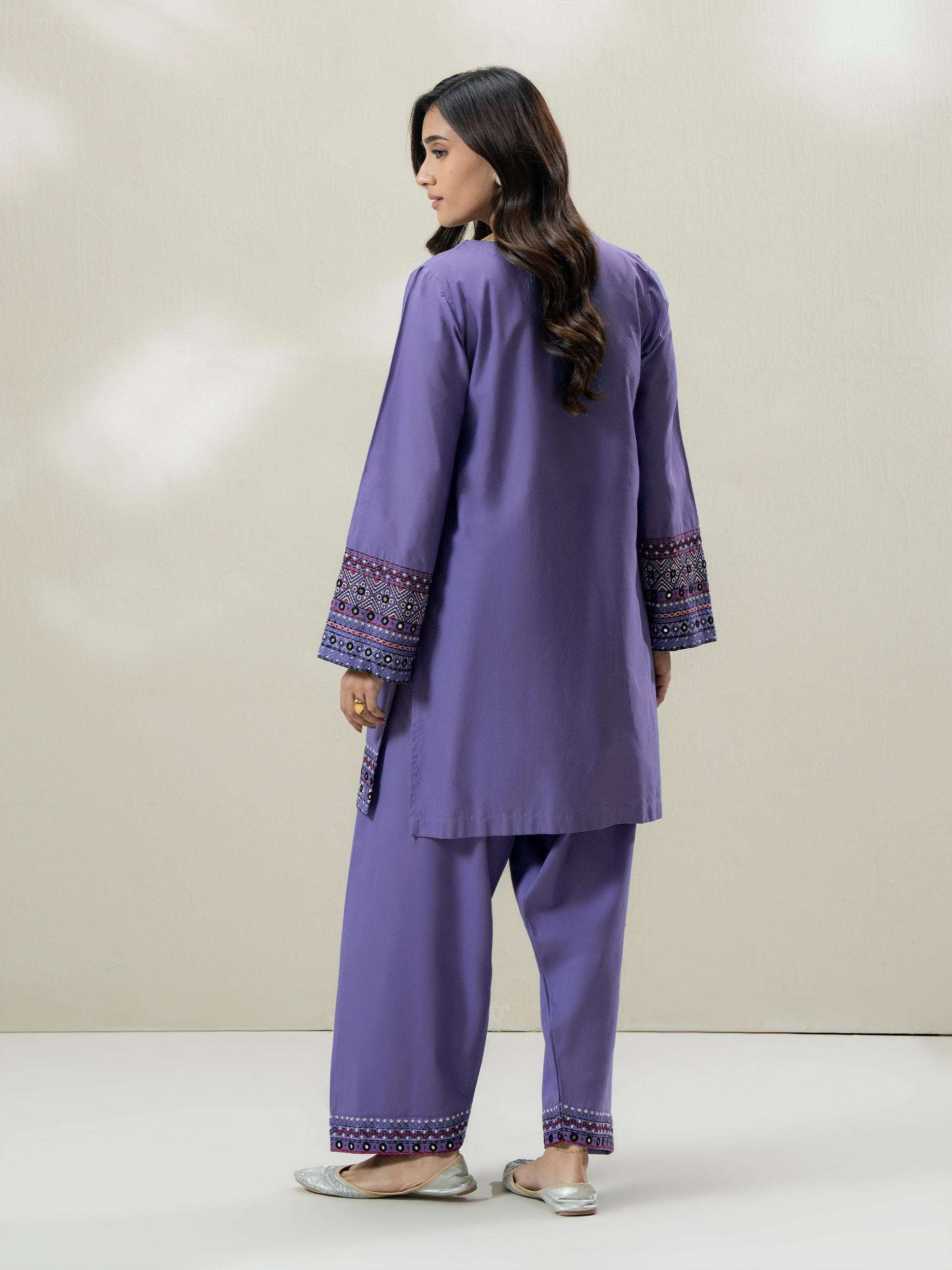 2-Piece Slub Khaddar Suit-Embroidered (Pret)