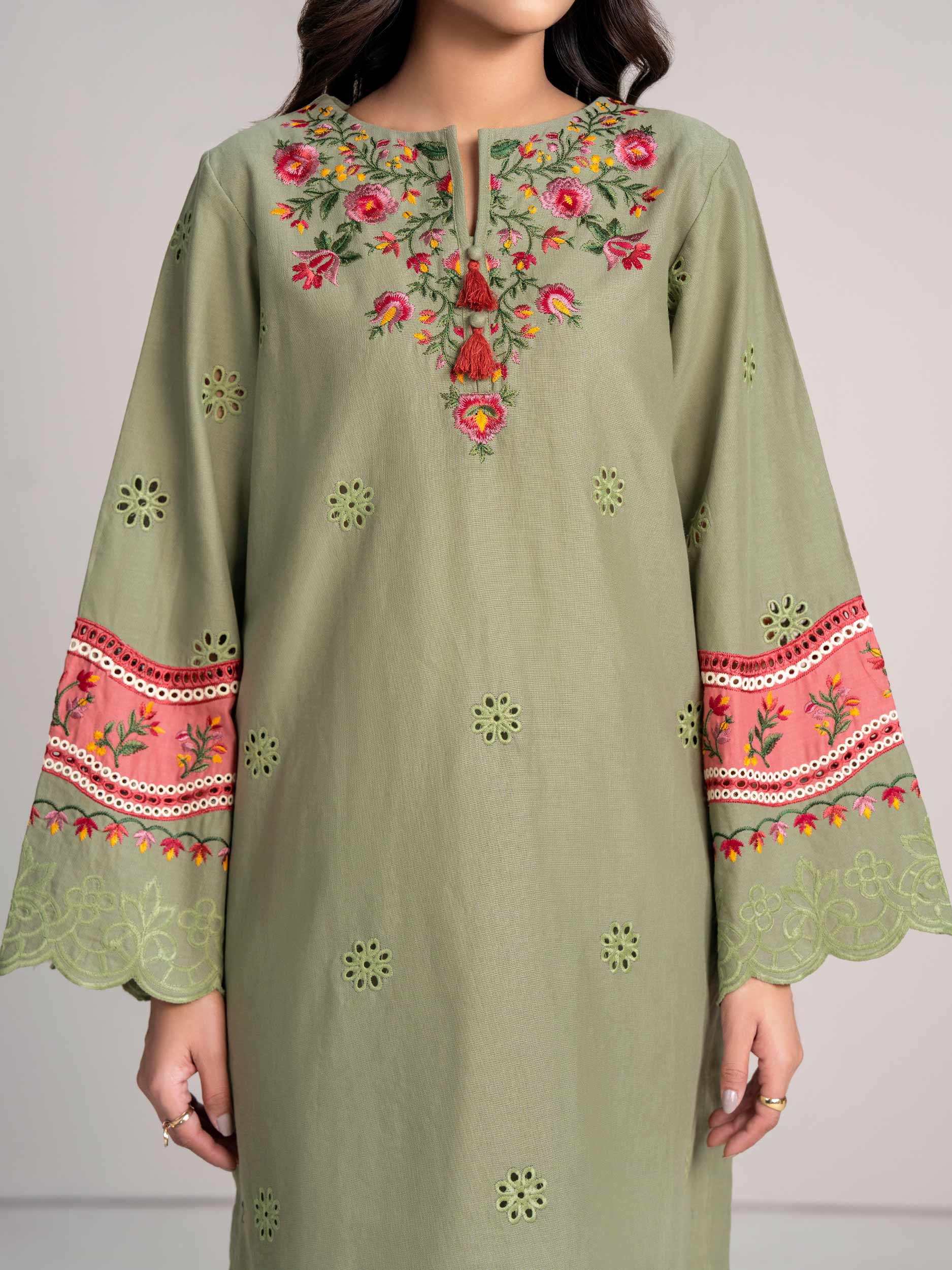 2 Piece Khaddar Suit- Embroidered Pret