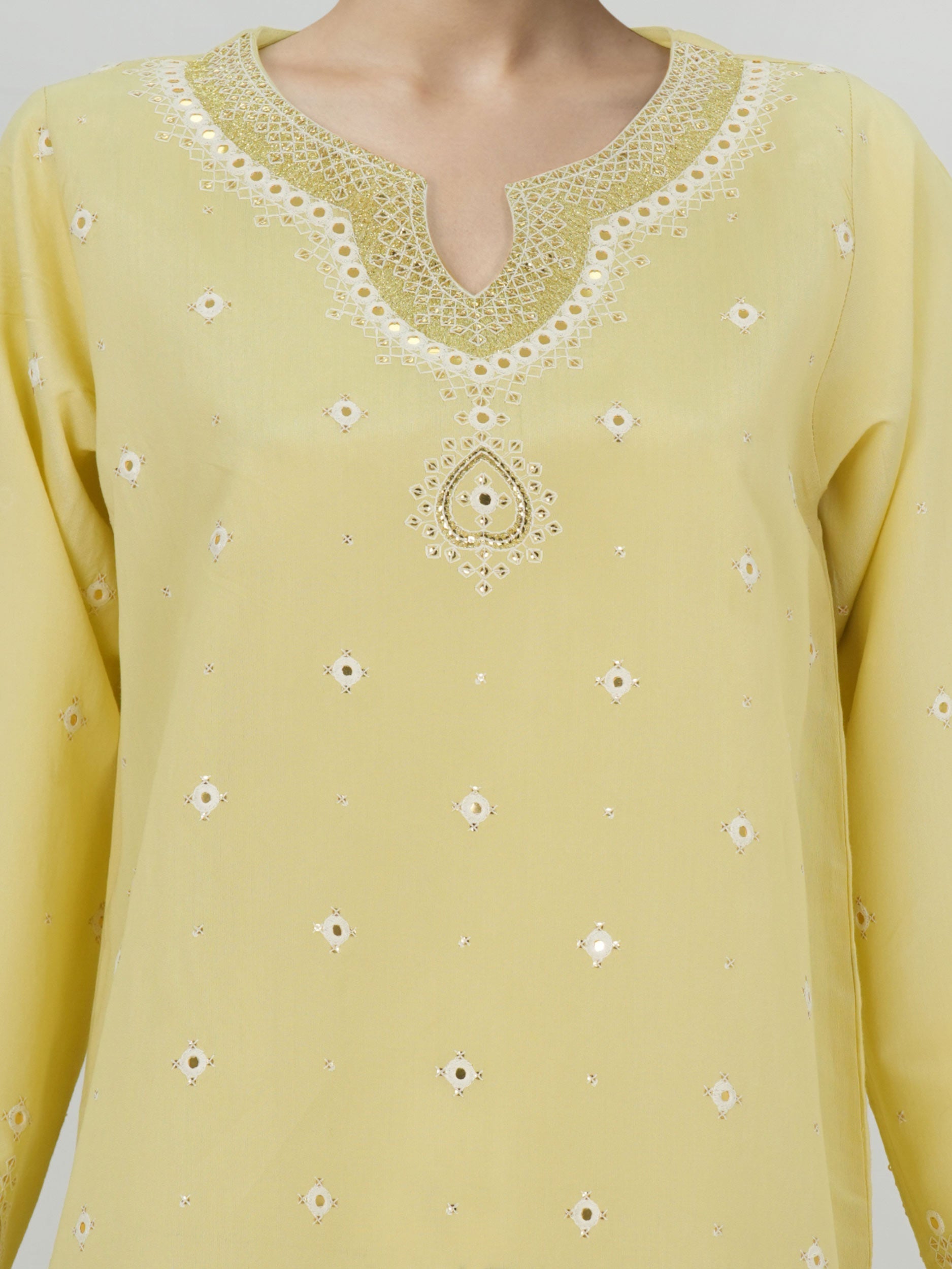 3 Piece Khaddi Silk Suit- Embroidered (Pret)