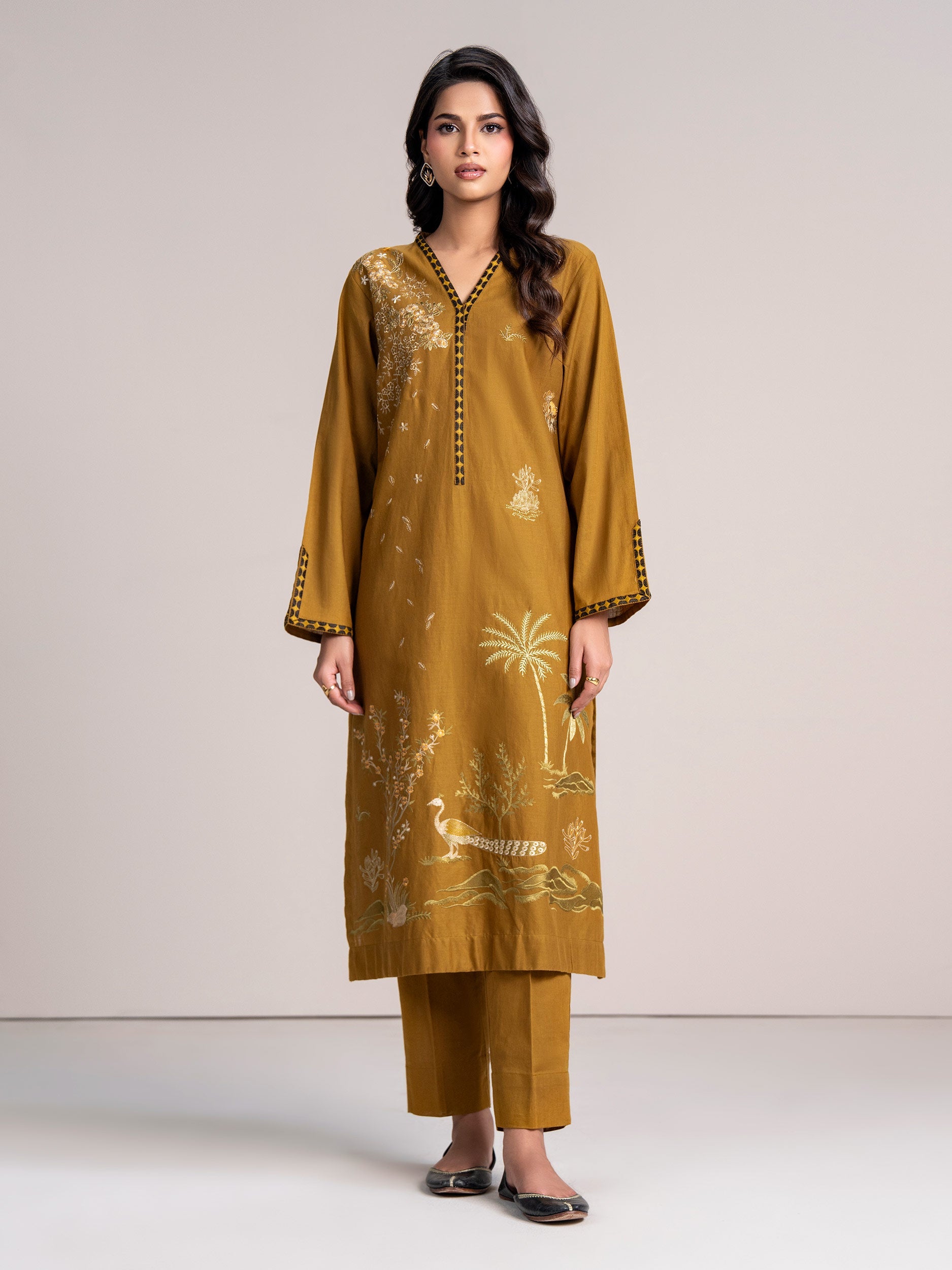 2-Piece Khaddar Suit-Embroidered (Pret)