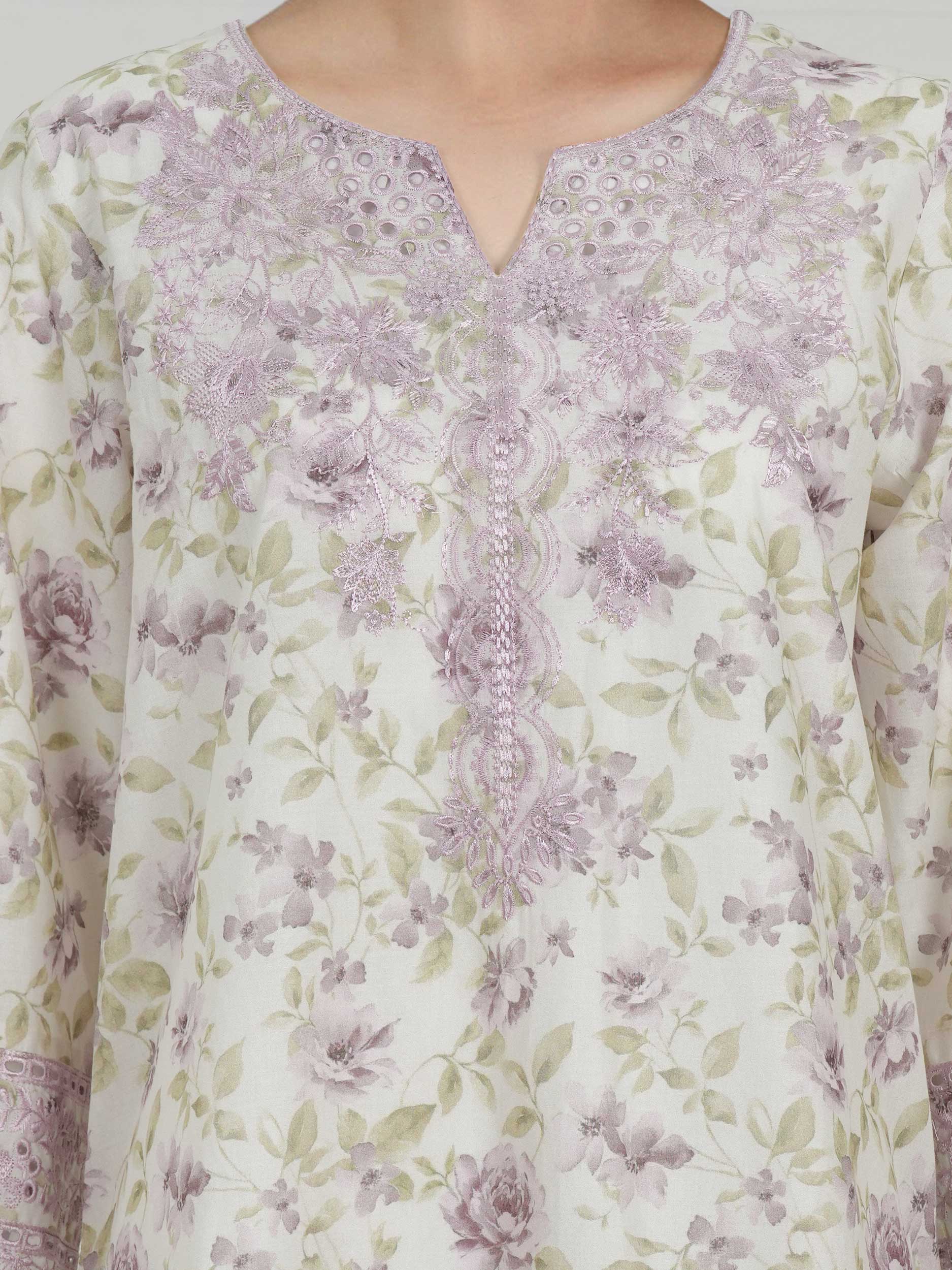 3 Piece Lawn Suit- Embroidered (Pret)