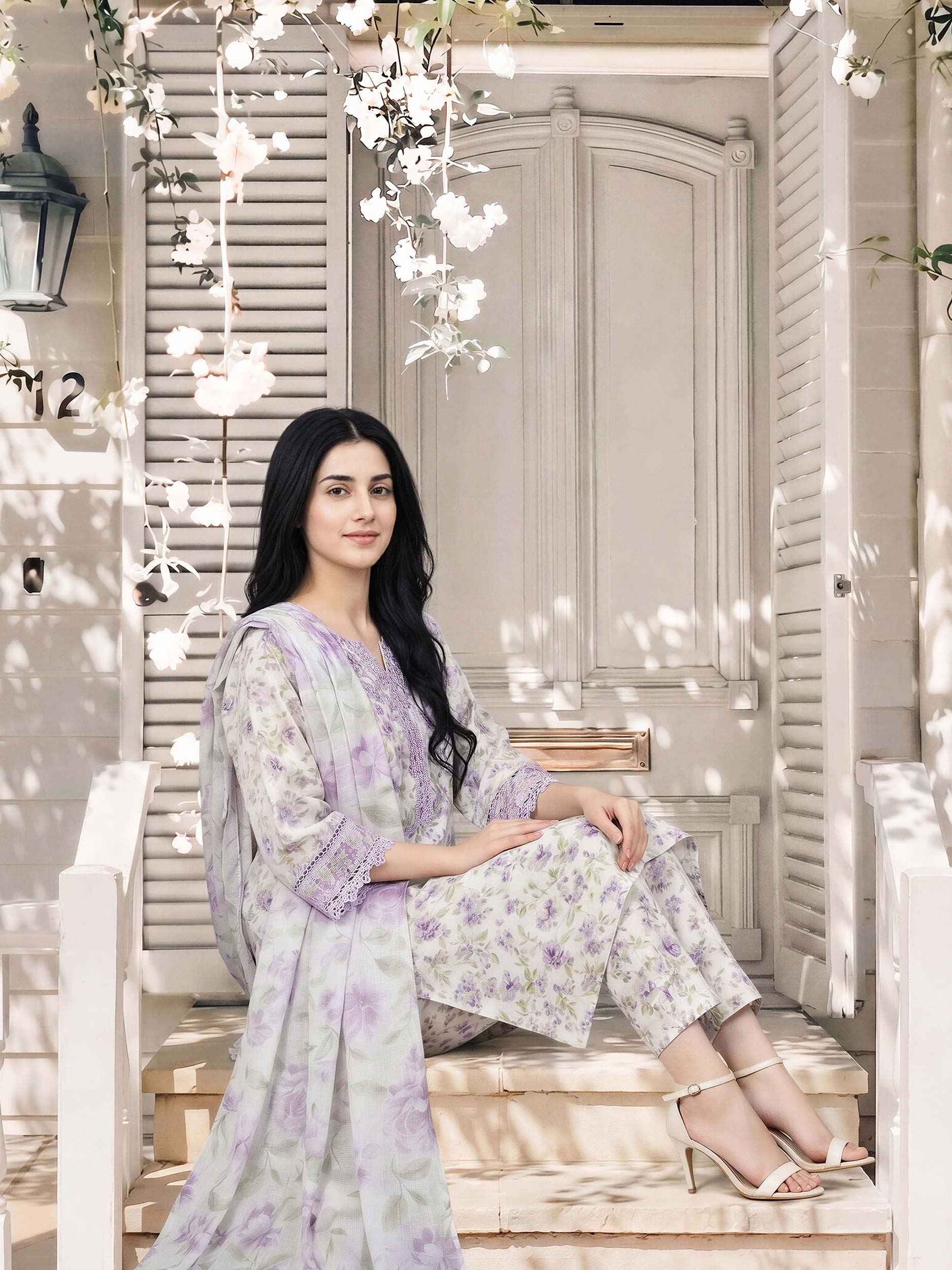 3 Piece Lawn Suit- Embroidered (Pret)
