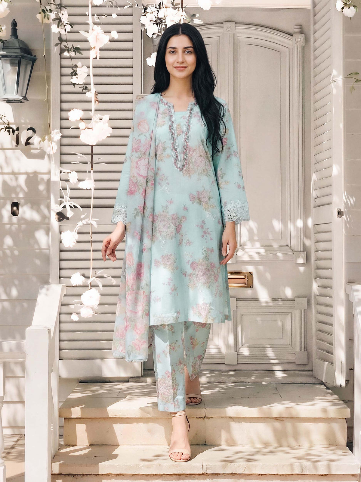 3 Piece Lawn Suit- Embroidered (Pret)