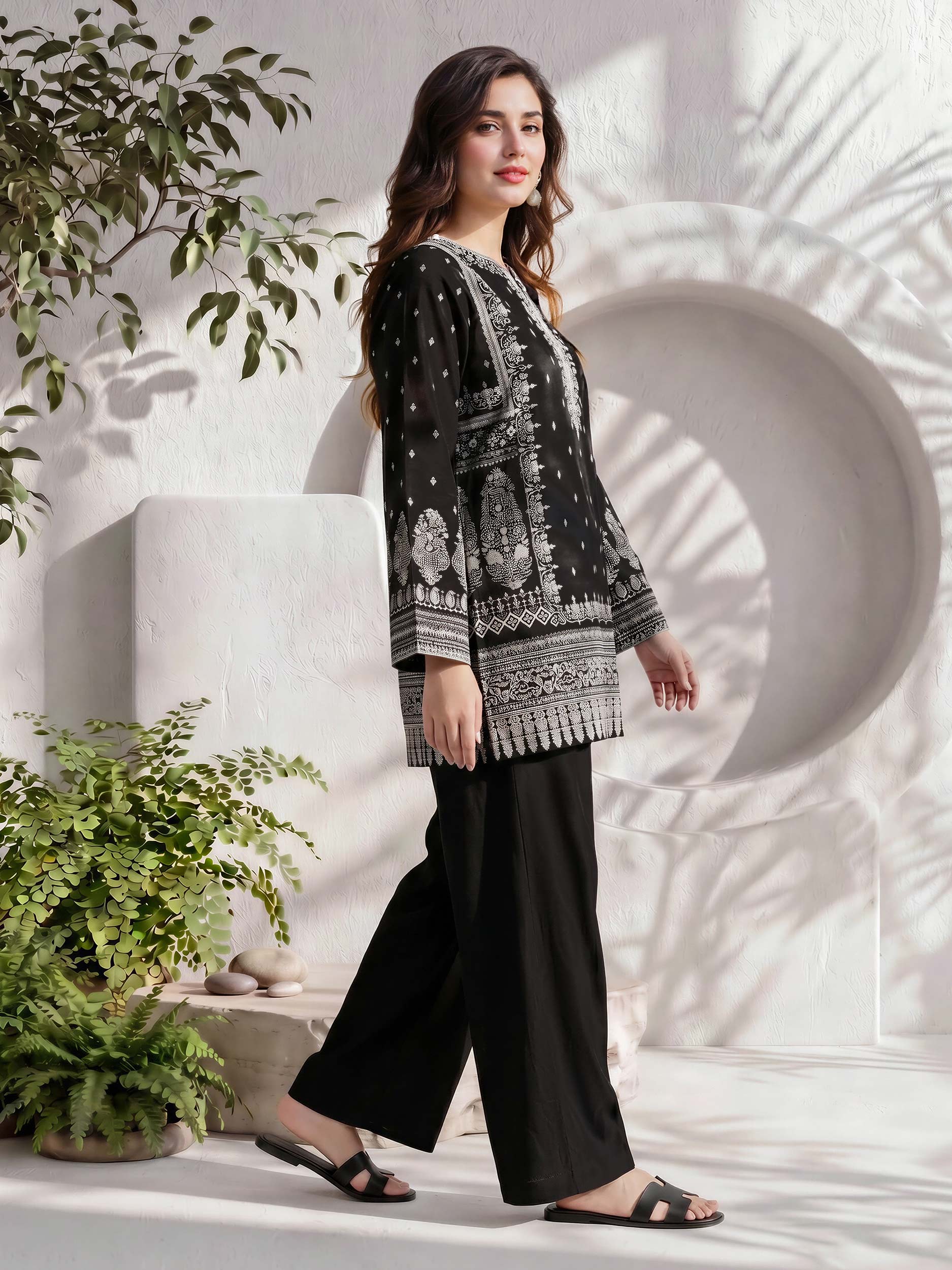Lawn Kurti (Pret)