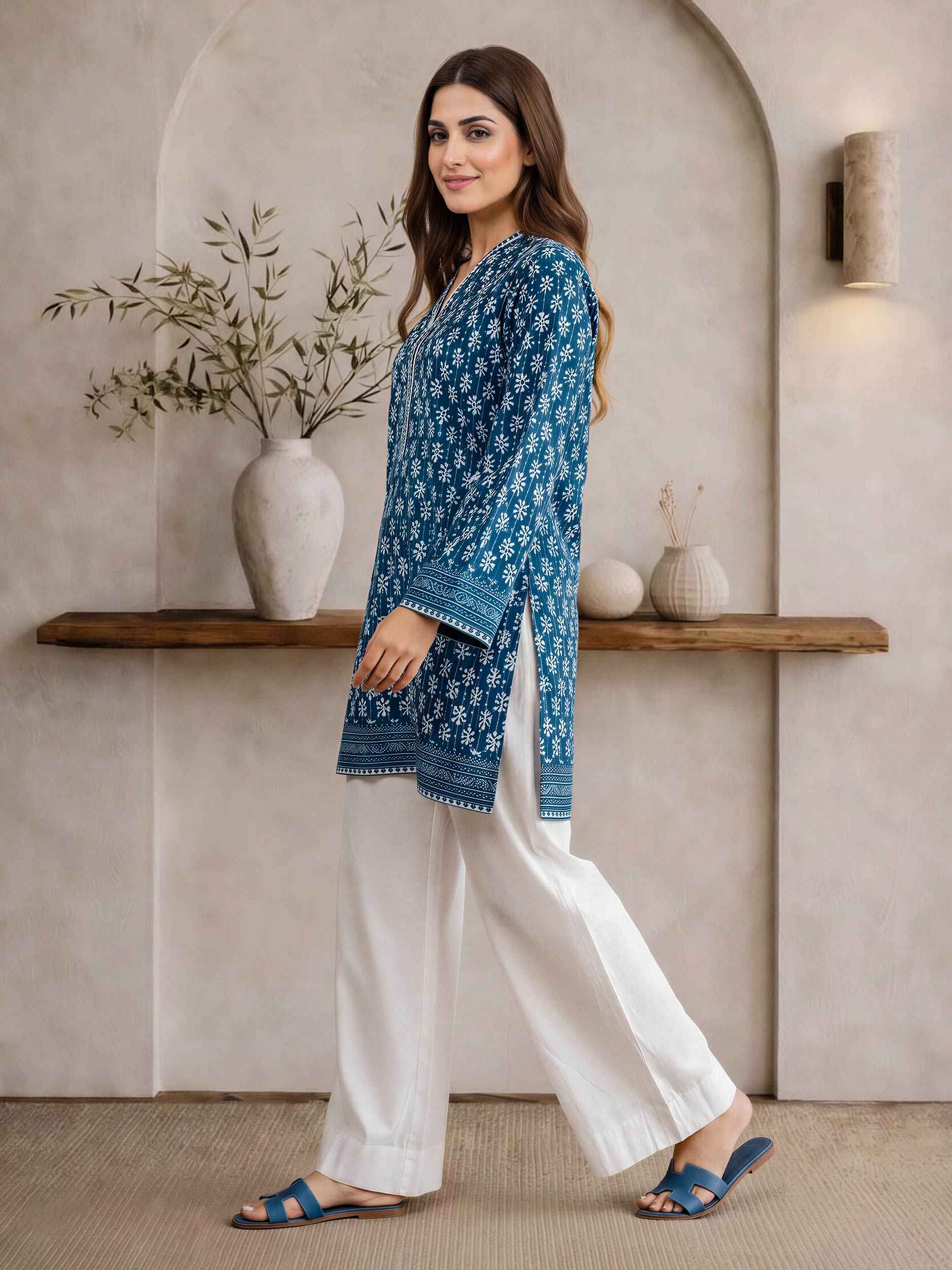 Lawn Kurti (Pret)