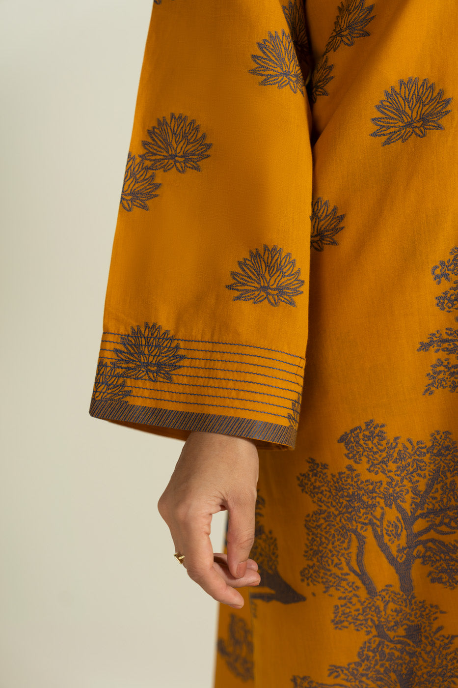 RTW | SHIRT & TROUSER