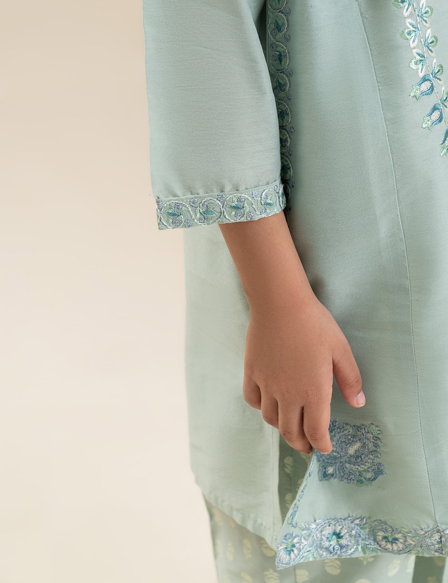 2 PIECE FLORAL EMBROIDERED SUIT