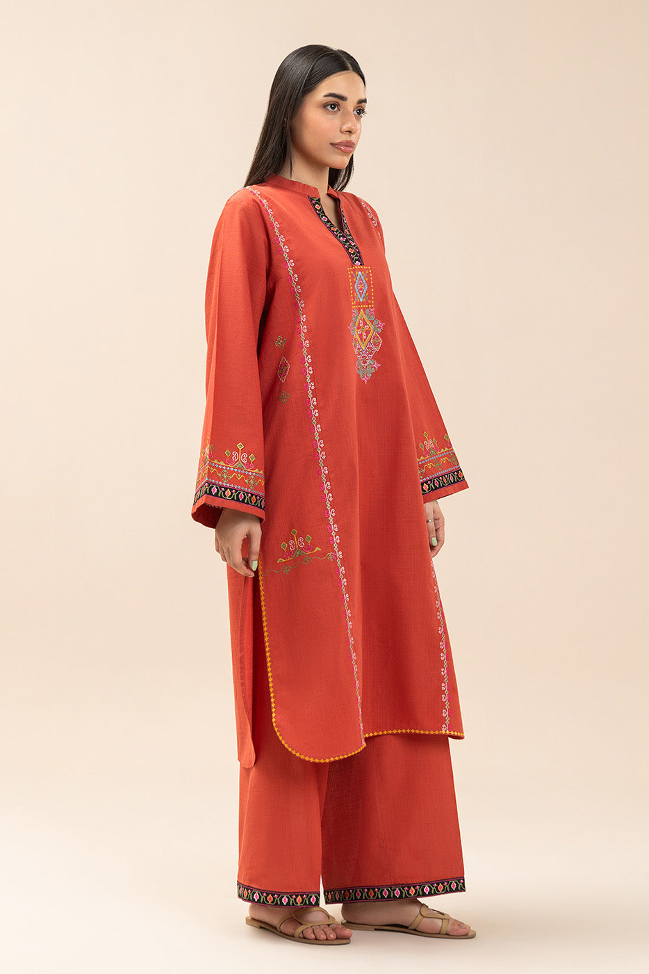 2 PIECE EMBROIDERED TWO WAY SLUB SUIT (PRET)