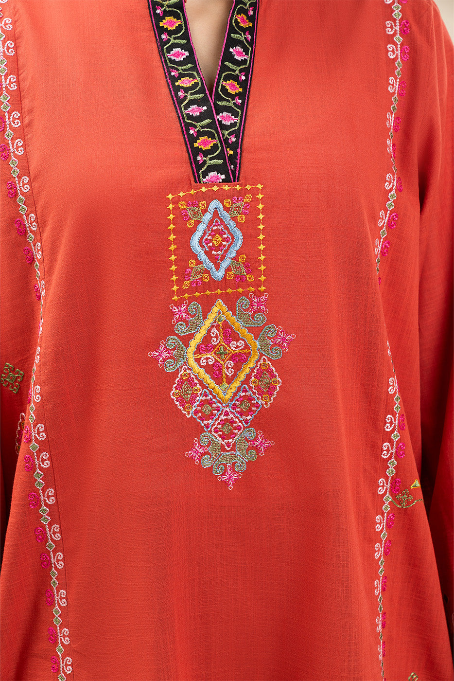 2 PIECE EMBROIDERED TWO WAY SLUB SUIT (PRET)