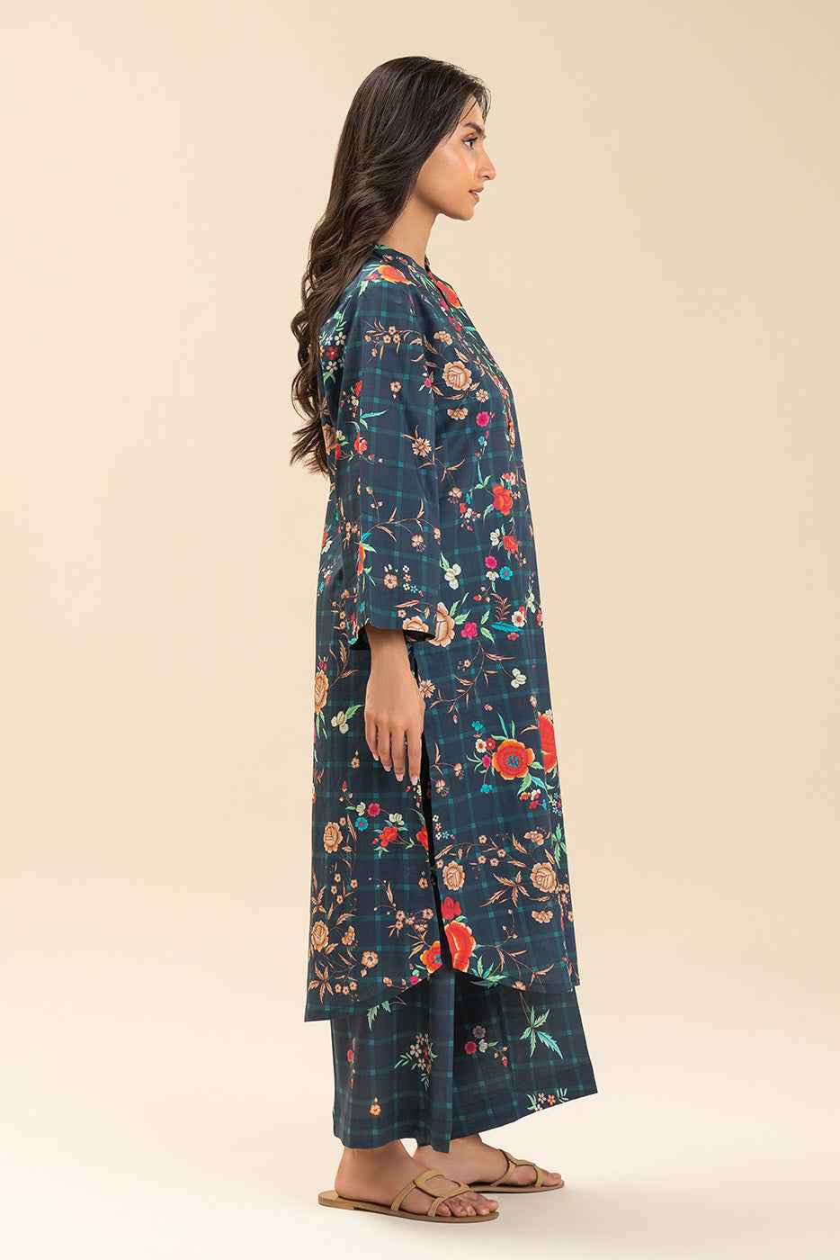 EMBROIDERED LAWN SHIRT (PRET)