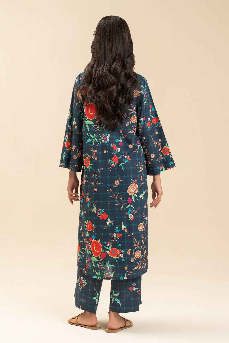 EMBROIDERED LAWN SHIRT (PRET)