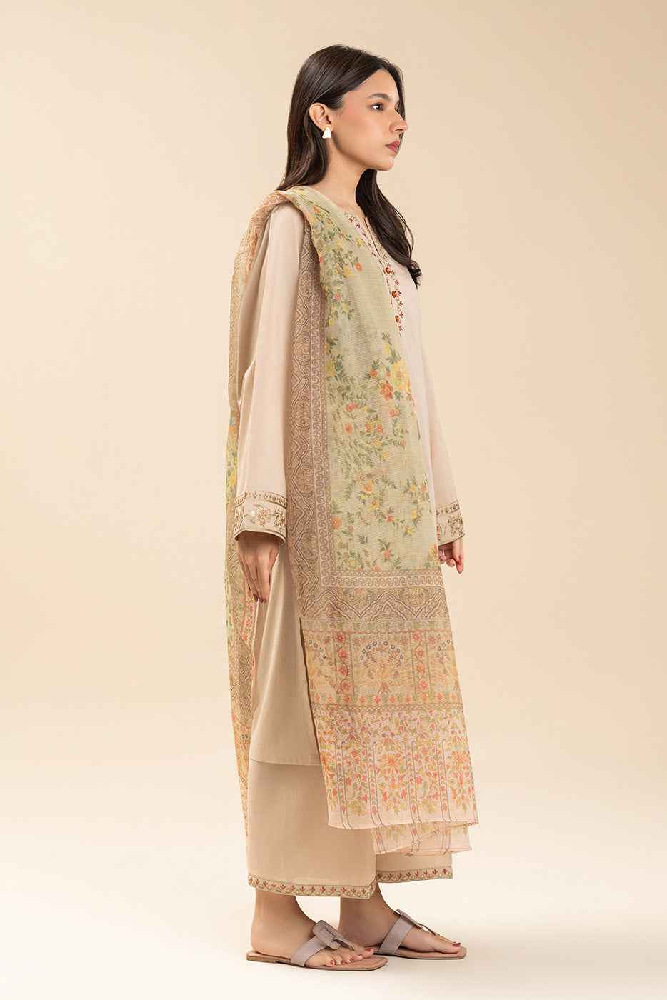 2 PIECE EMBROIDERED LAWN SUIT (PRET)