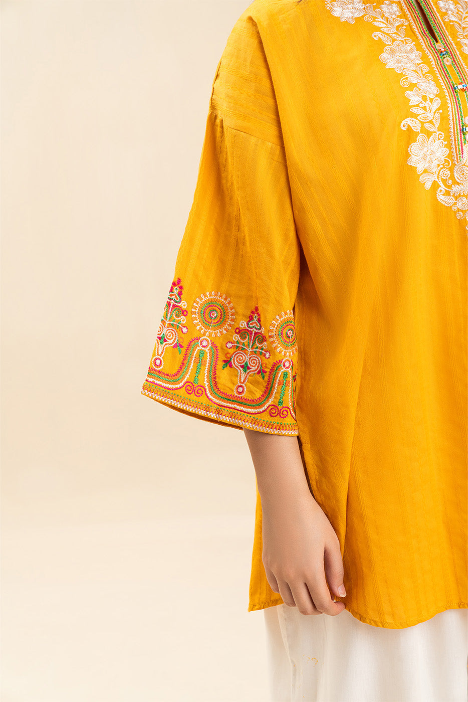 EMBROIDERED DORIA SHIRT (PRET)