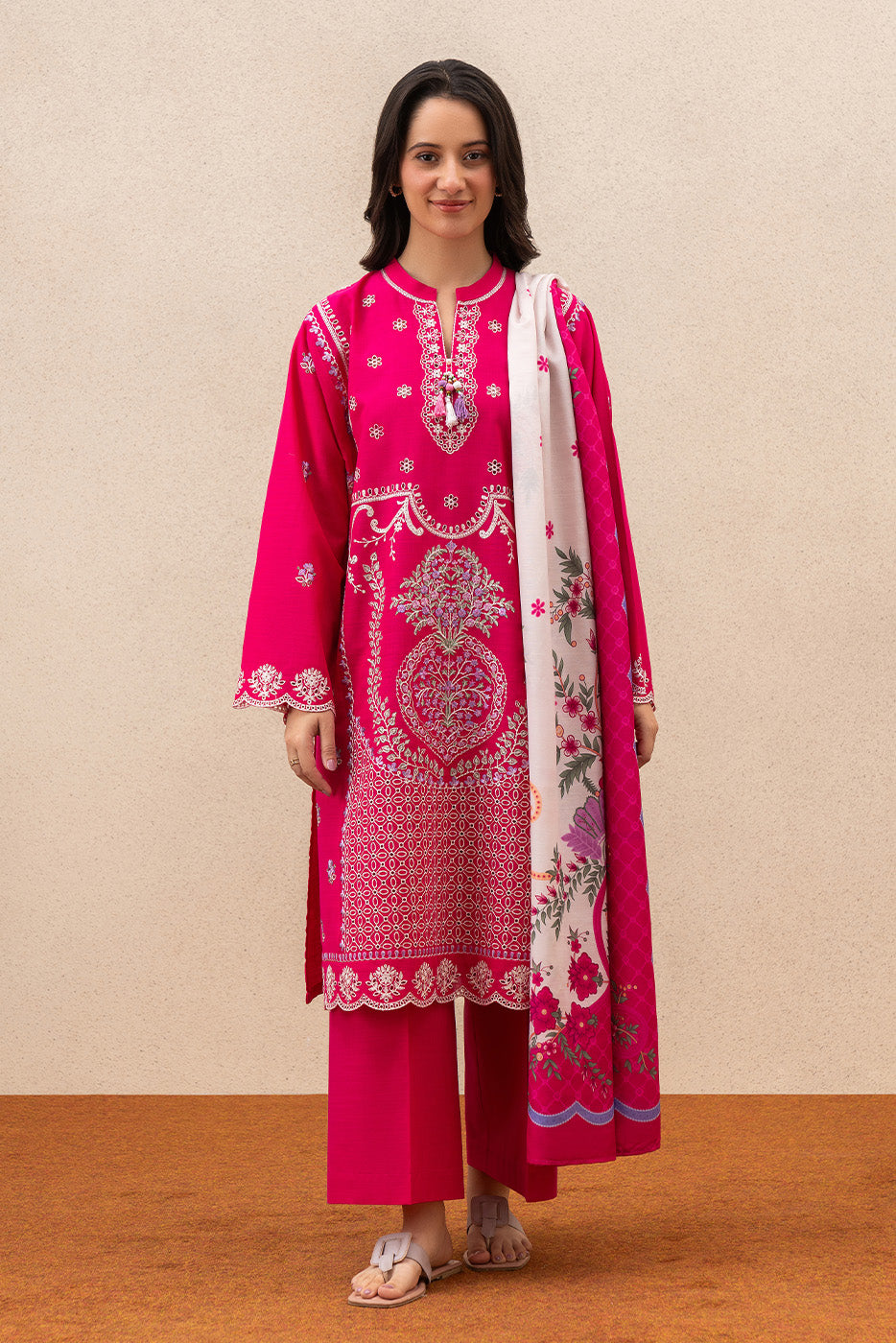 3 PIECE EMBROIDERED TWO WAY SLUB SUIT (HIGH CASUAL)