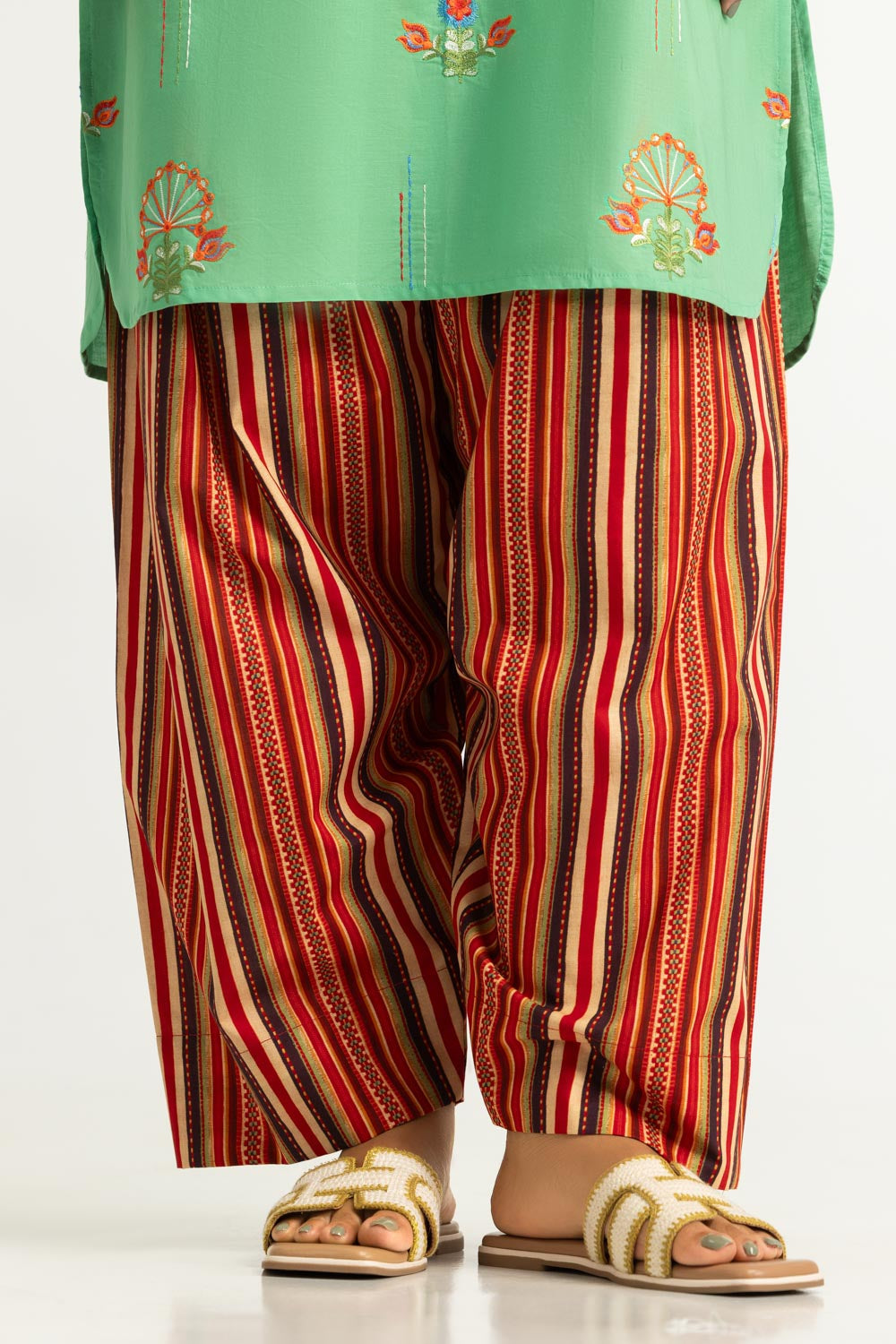 Cambric Embroidered Shirt And Print Shalwar