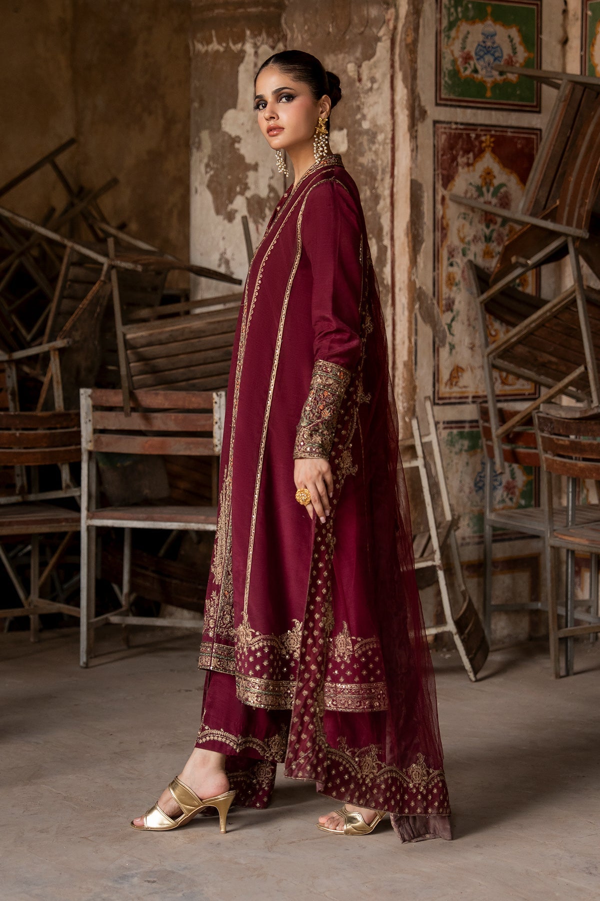 Embroidered Raw Silk Cma-6-389