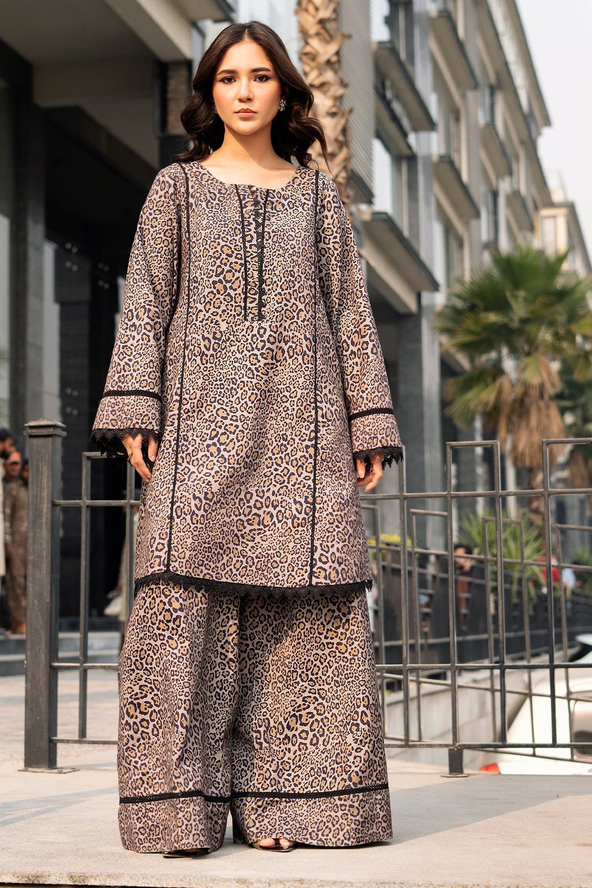 2-PC Embroidered  CPM-5-16S