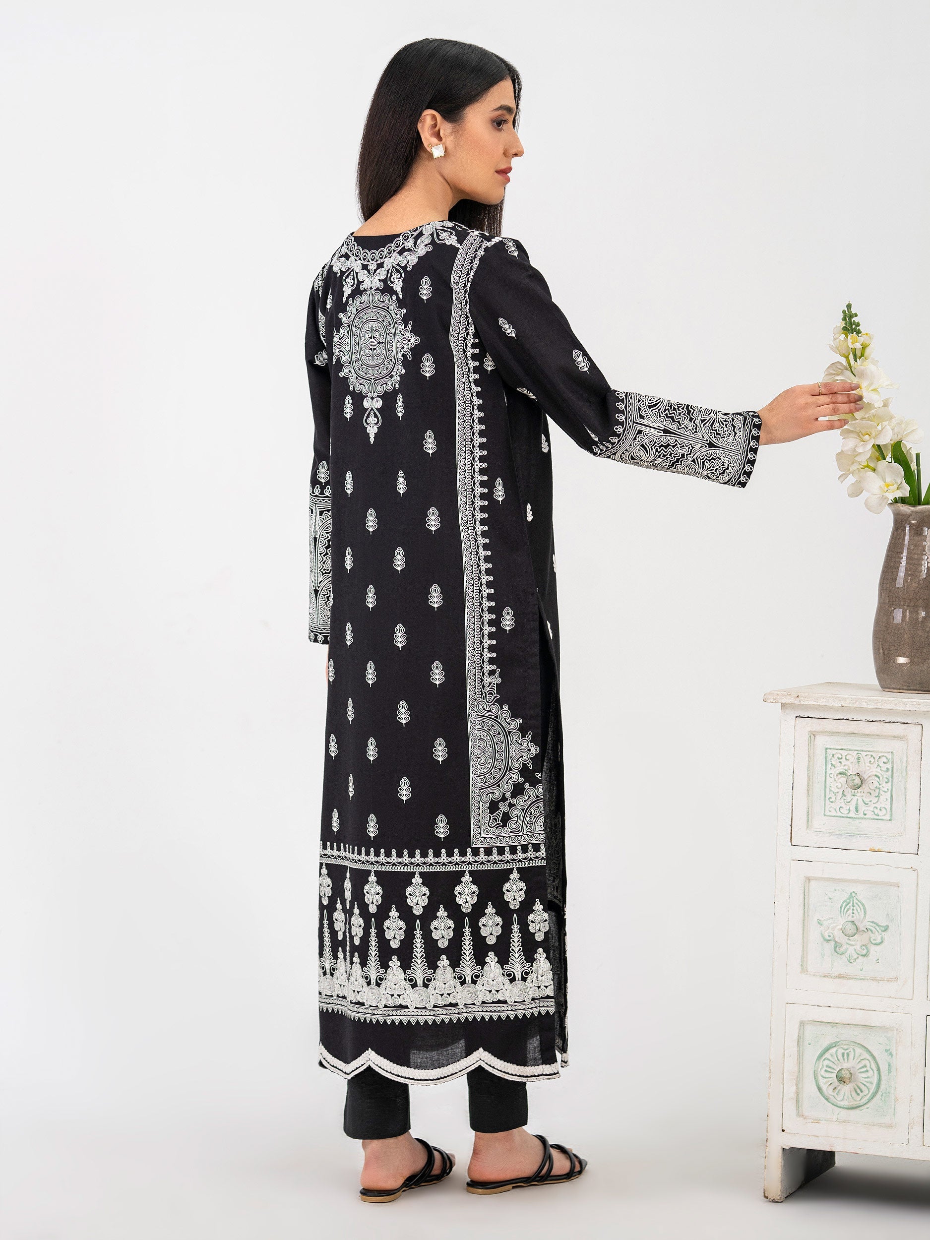 Khaddar Shirt-Embroidered(Pret)