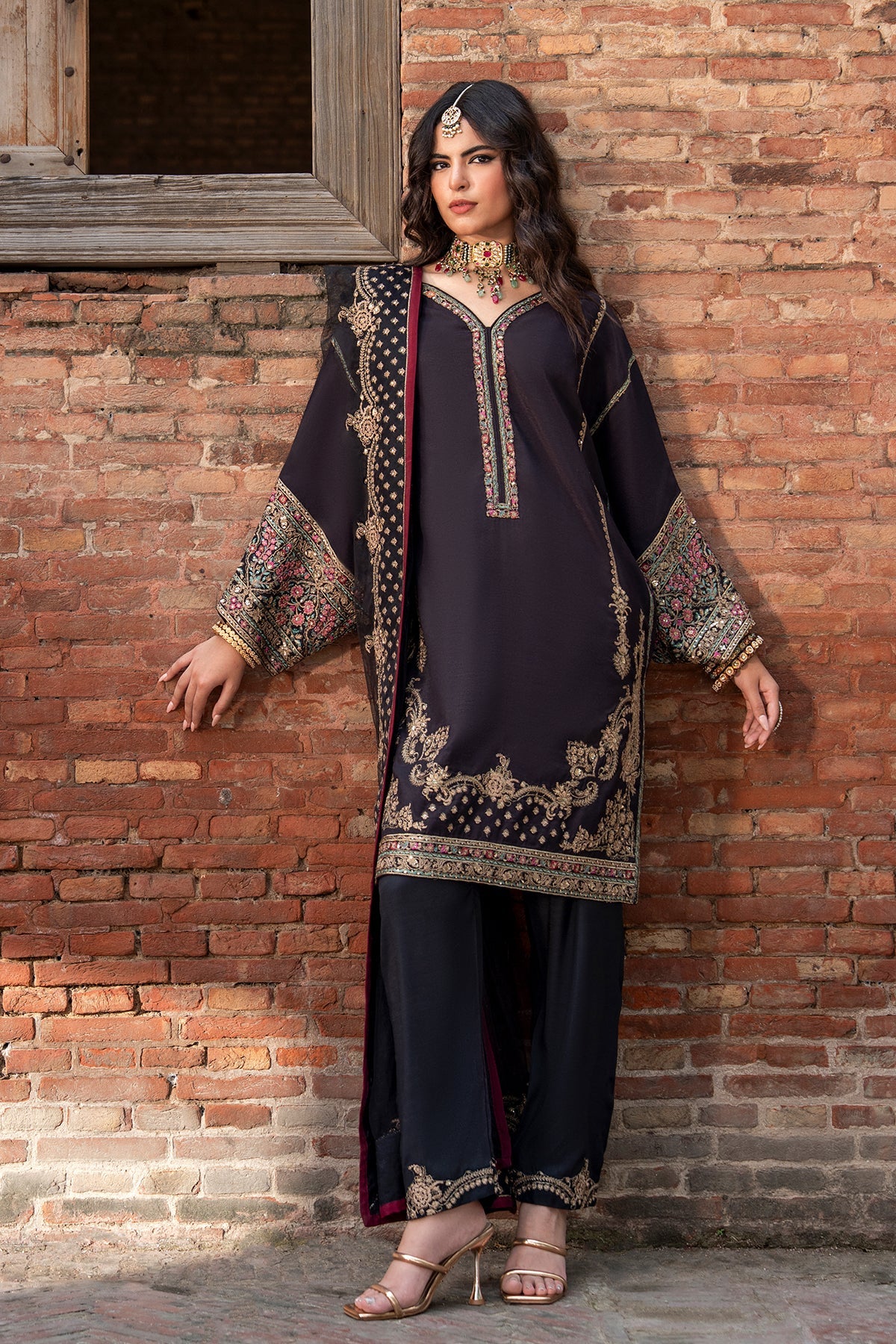 Embroidered Raw Silk CMA-6-383