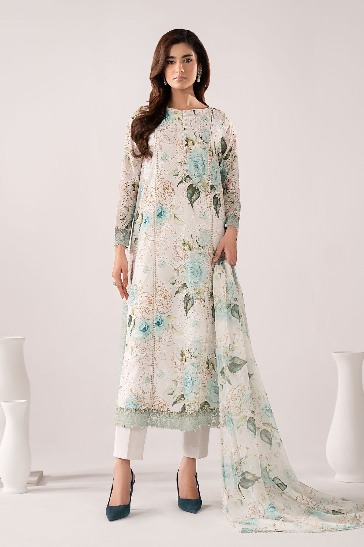 3 Piece Embroidered Lawn Suit