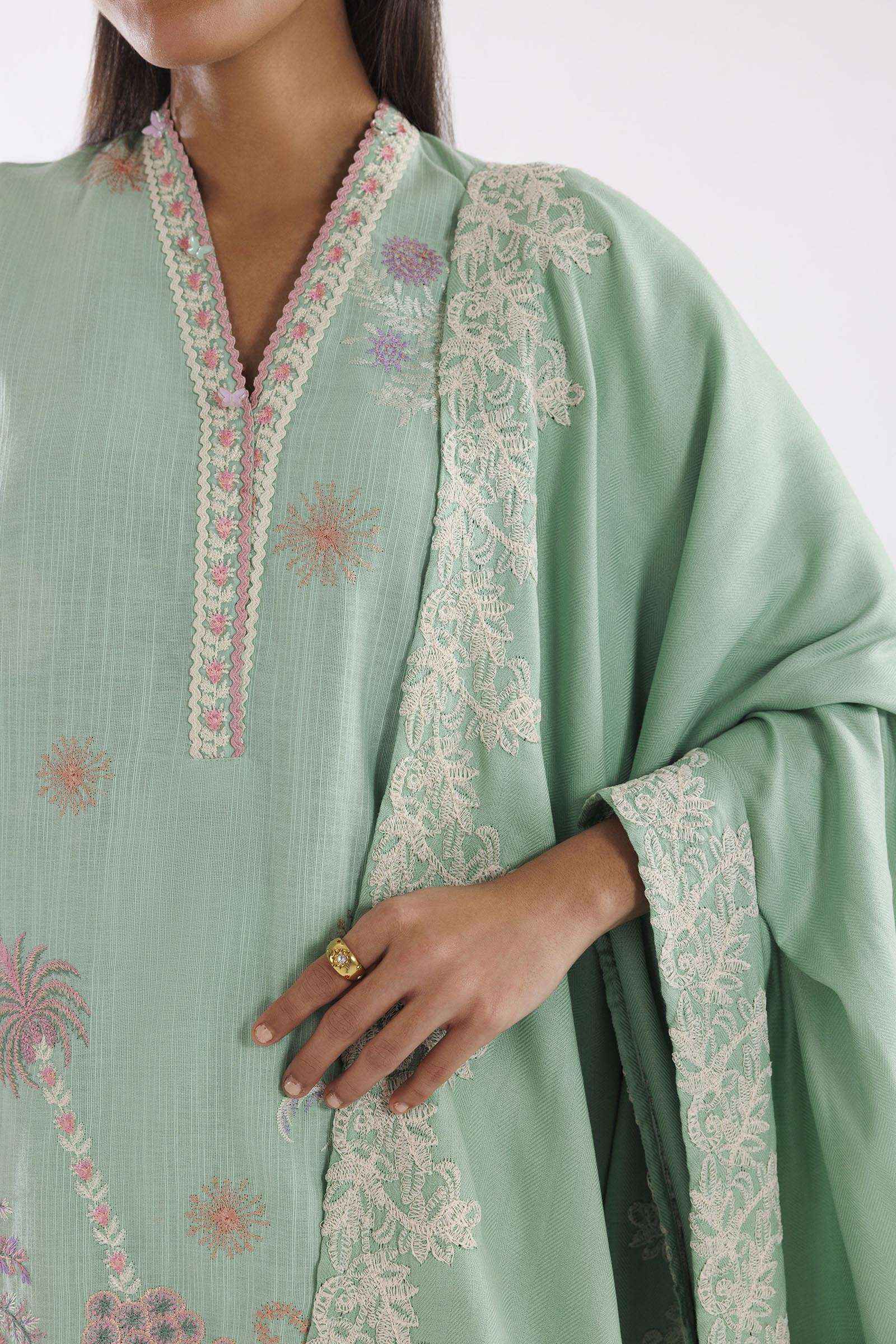 Stitched Khaddar Muzlin Suit