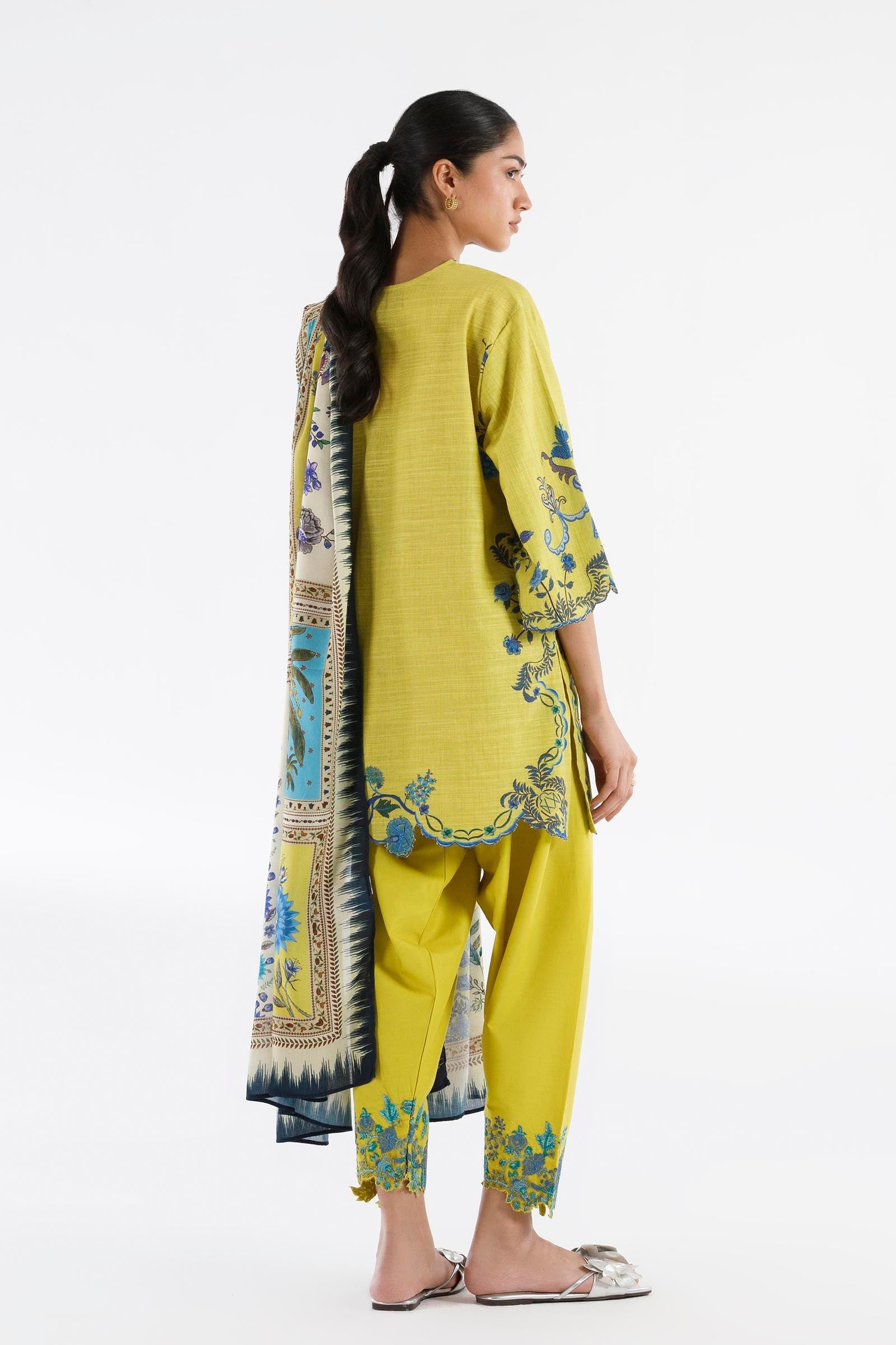 Stitched Embroidered Muzlin Suit