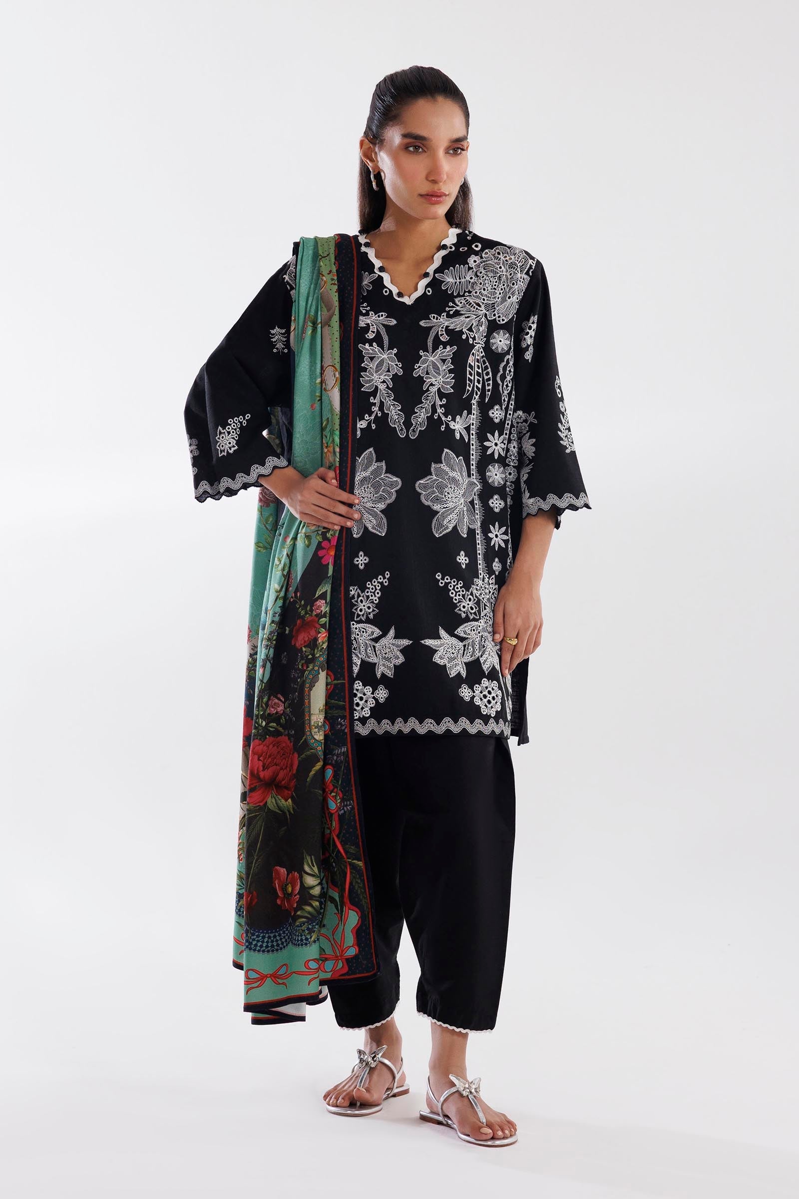 Stitched Khaddar Muzlin Suit