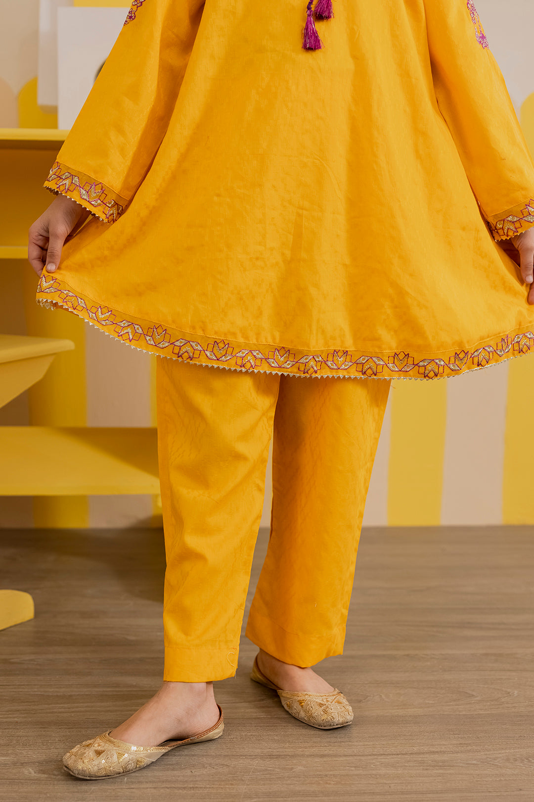 Embroidered Kurta Trouser - 2206