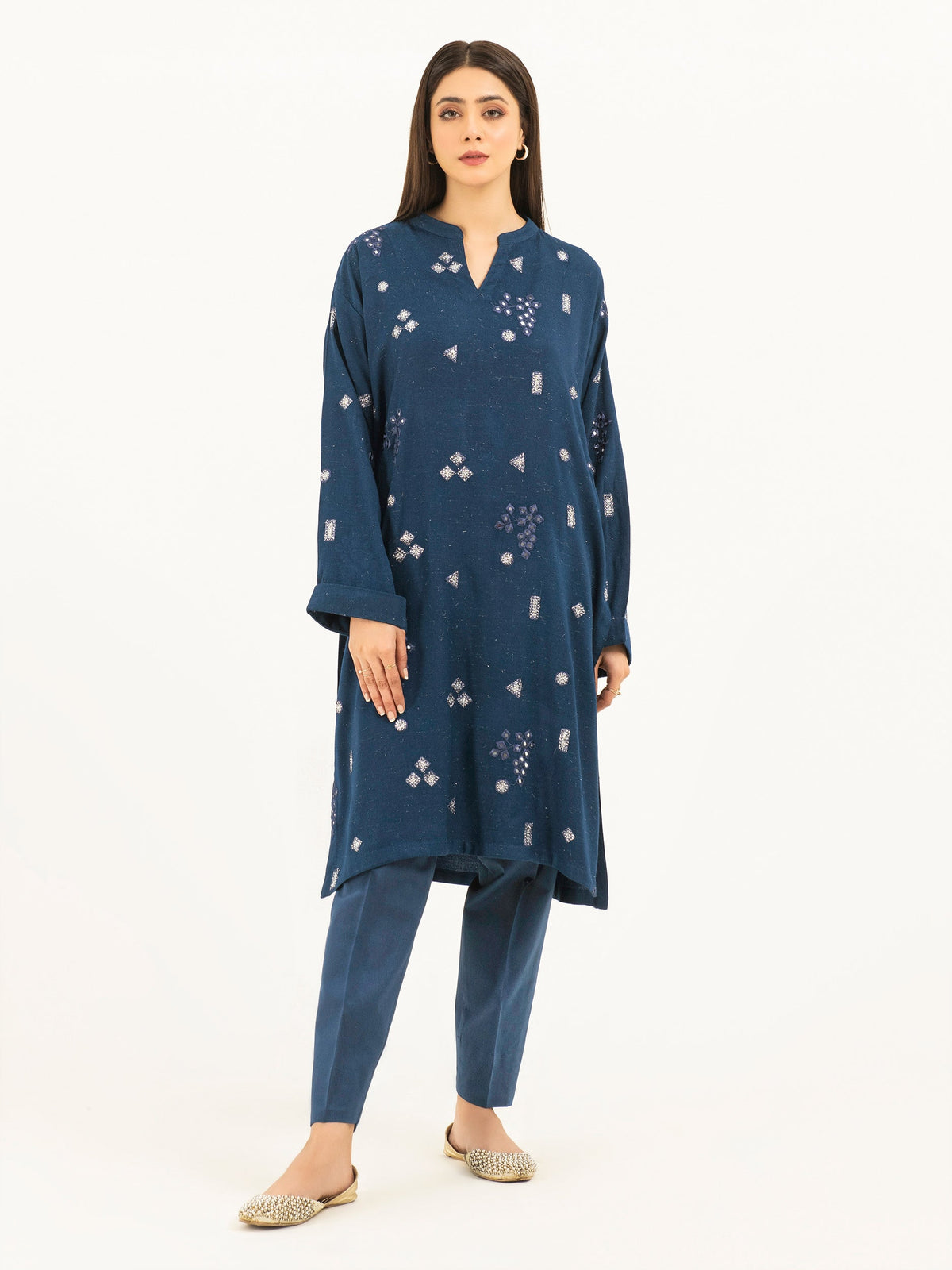 2 Piece Karandi-Embellished (Pret) INVENTORY ISSUE