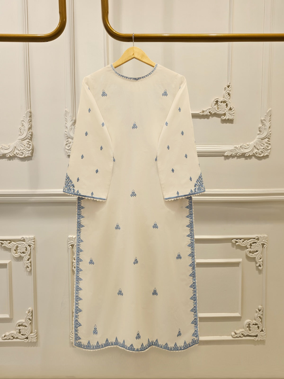 3 Piece - Embroidered Cambric Suit S113281