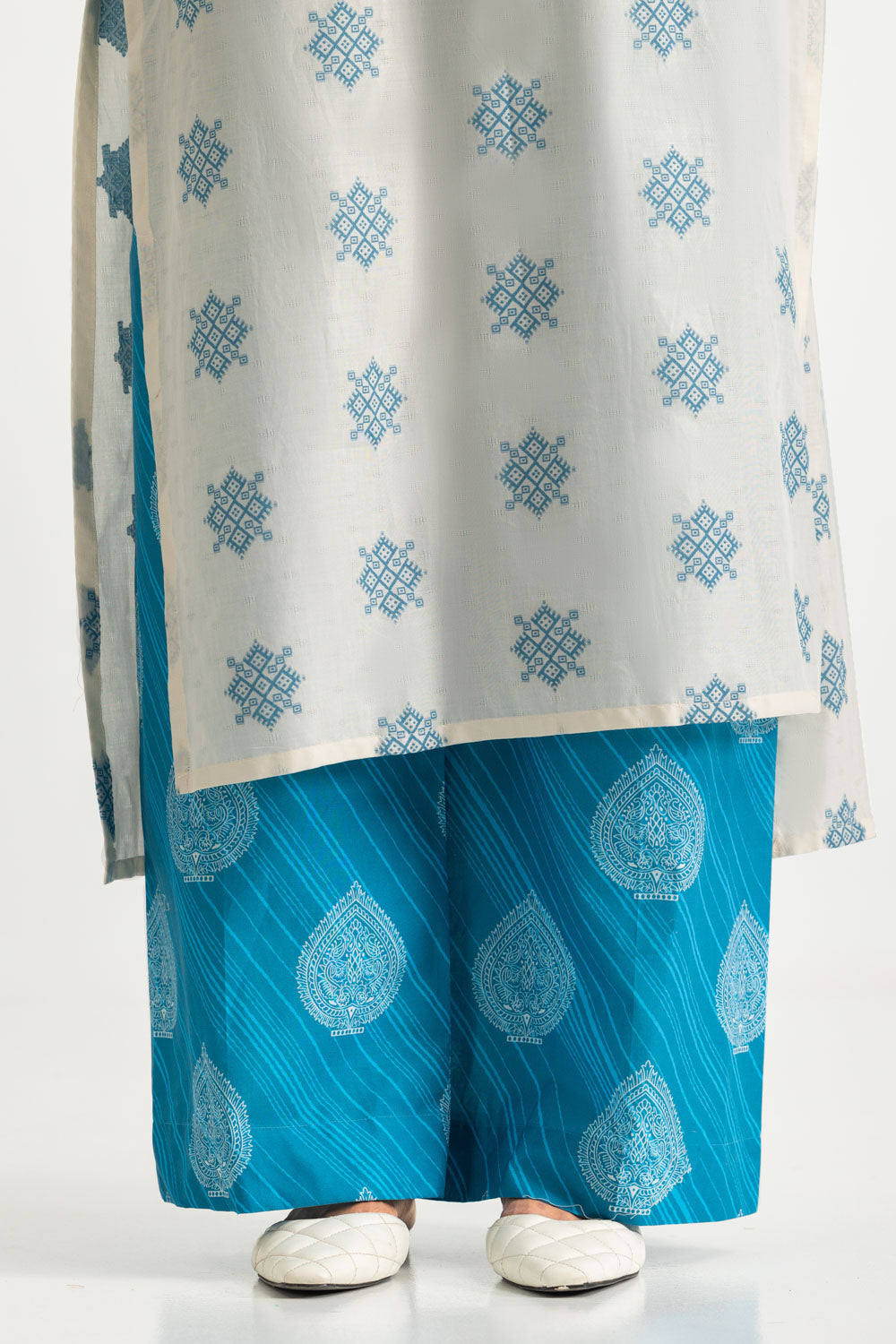 Jacquard Dyed Shirt And Printed Trouser