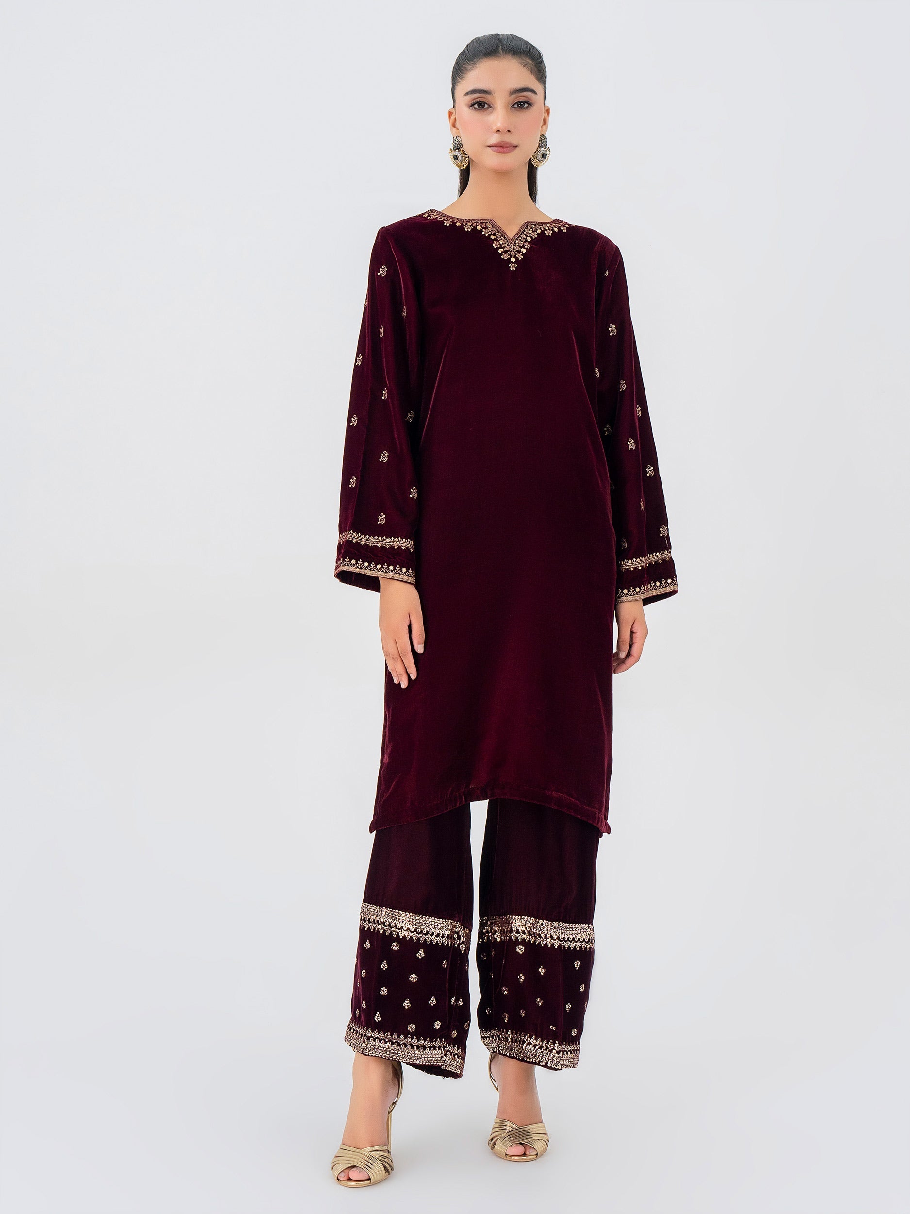 2 Piece Velvet Suit-Embroidered (Pret)