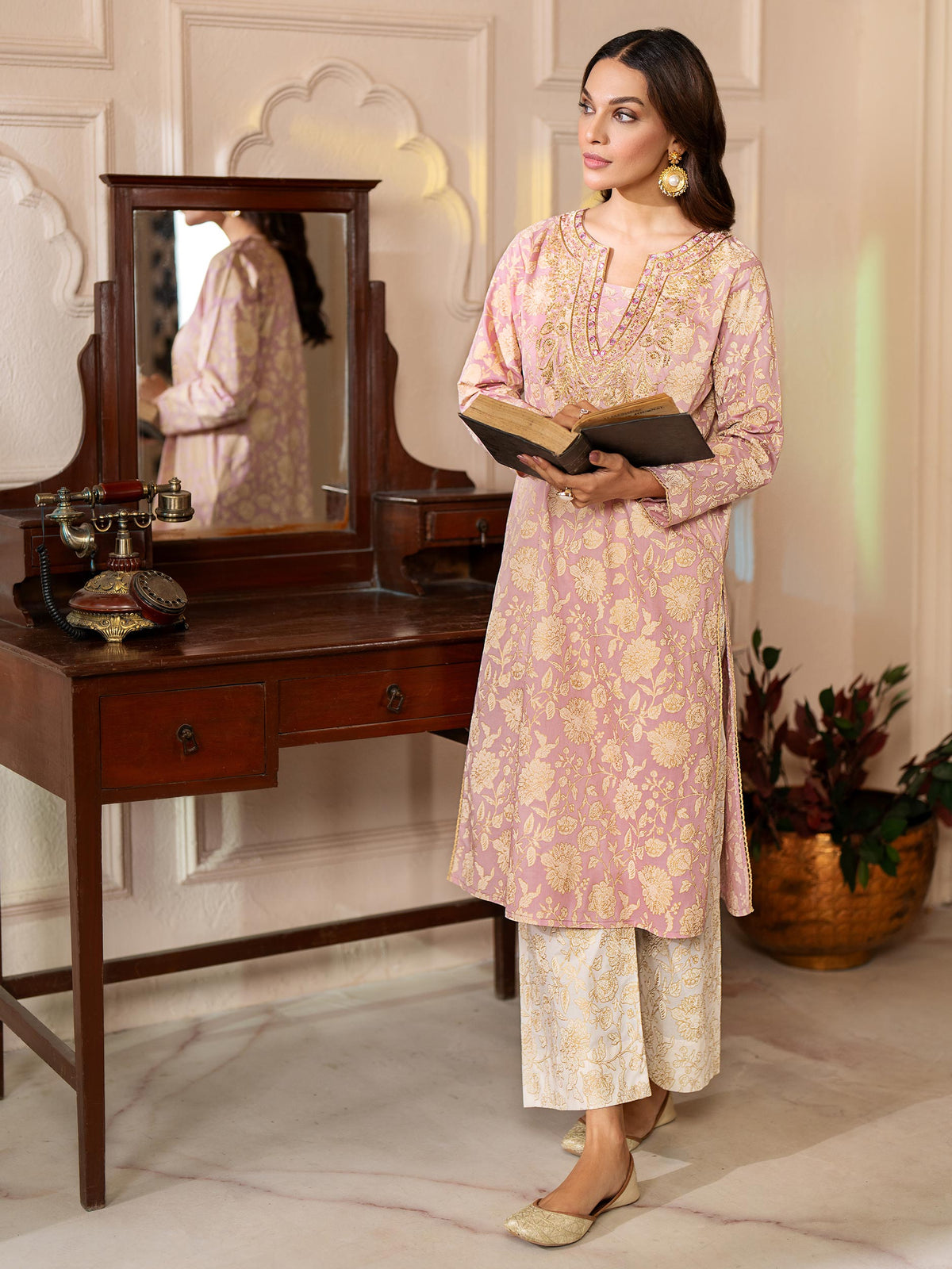 2 Piece Lawn Suit- Embroidered (Pret)