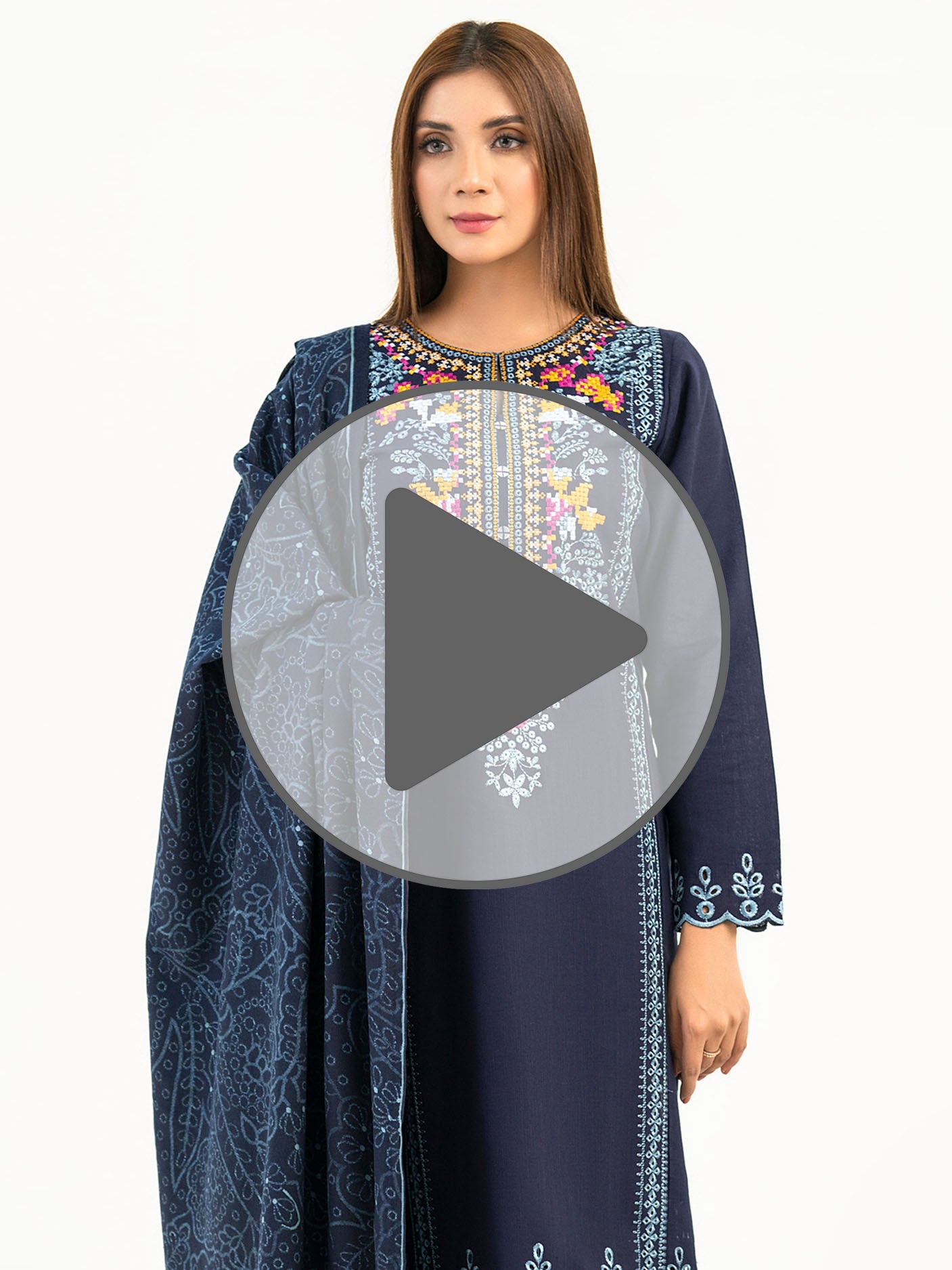 3 Piece Khaddar Suit-Embroidered (Pret)