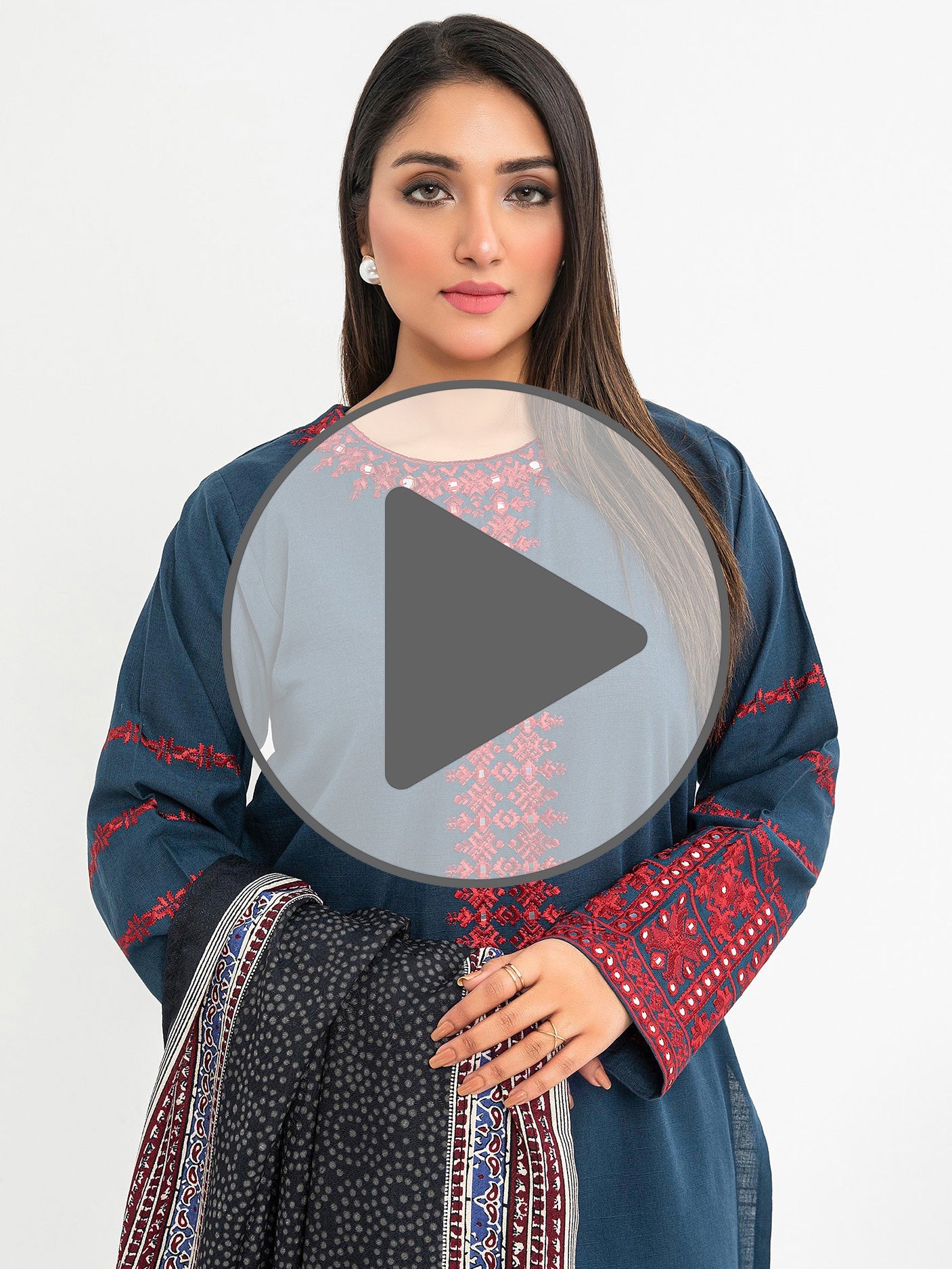 2 Piece Khaddar Suit-Embroidered(Pret)