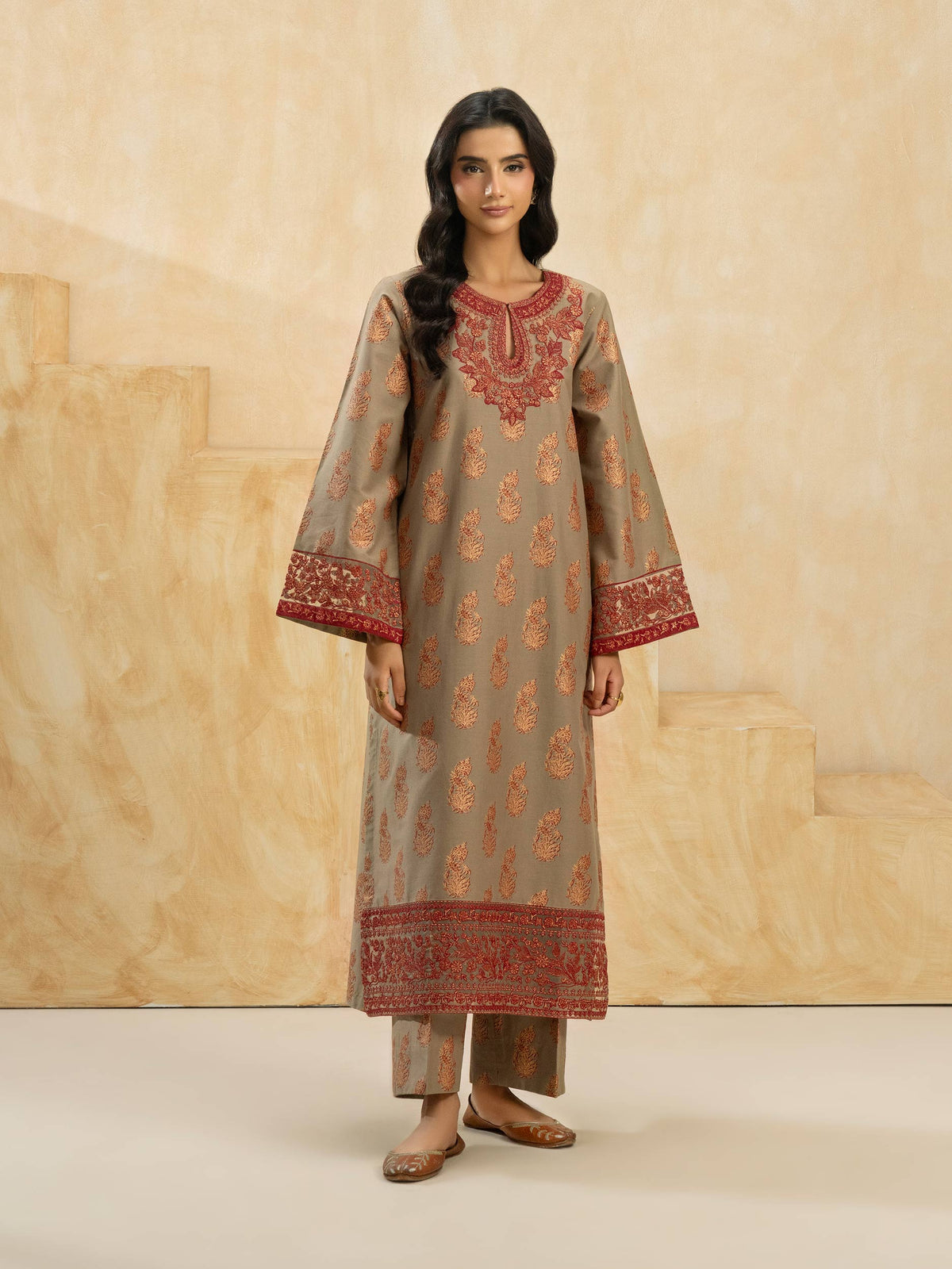 2 Piece Cotton Suit-Embroidered (Pret)